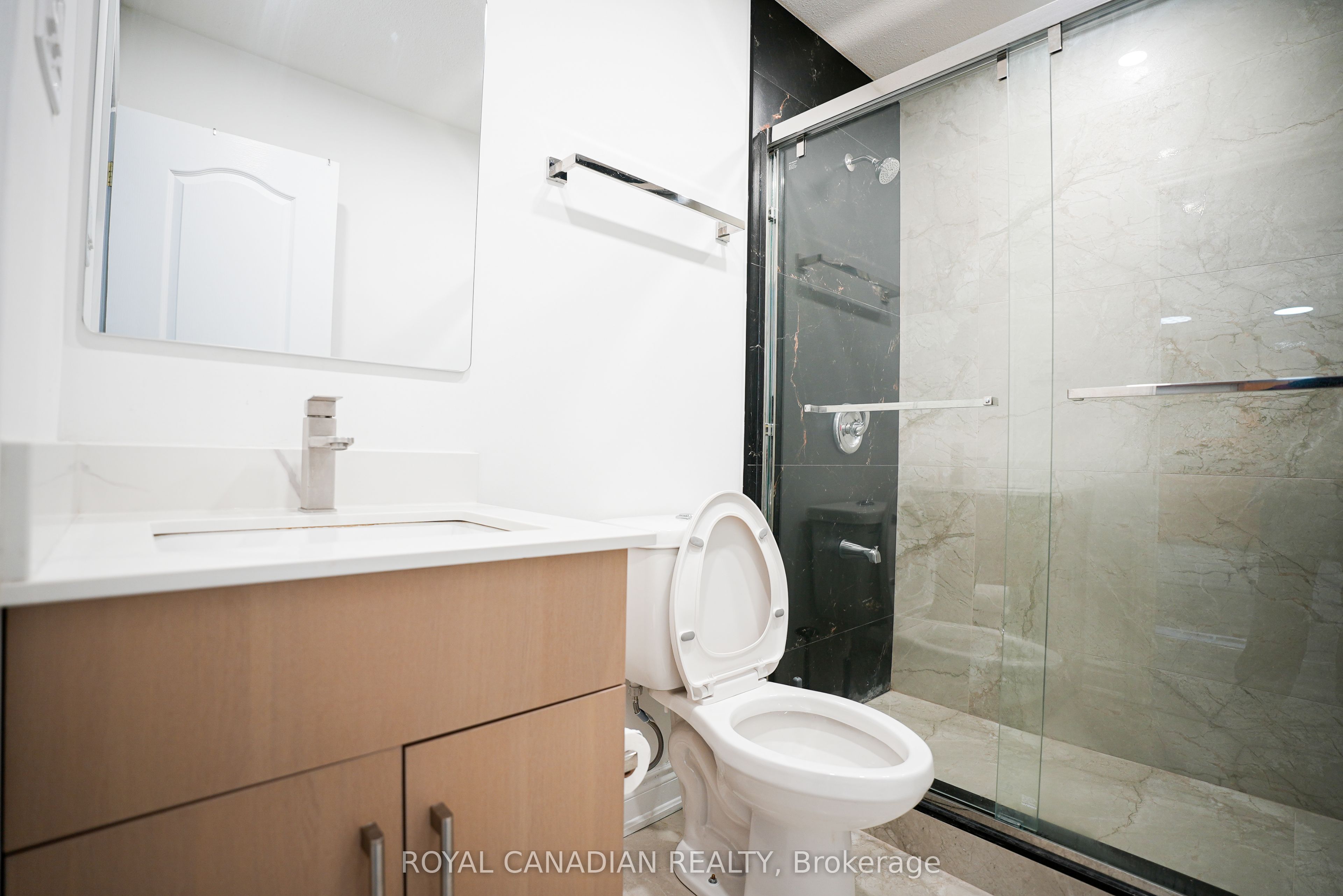 67 Sutherland Avenue Property Photo 17