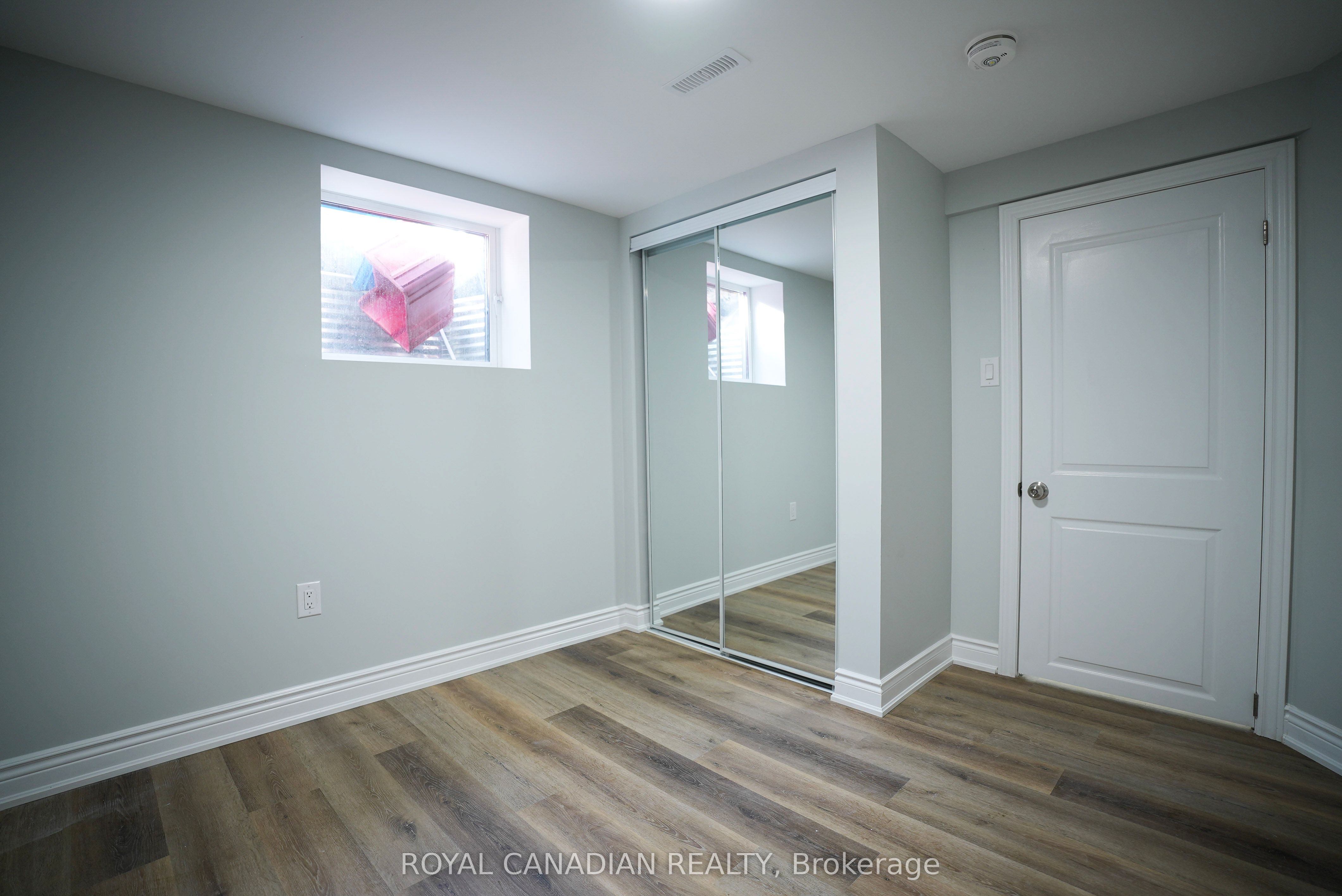 67 Sutherland Avenue Property Photo 27