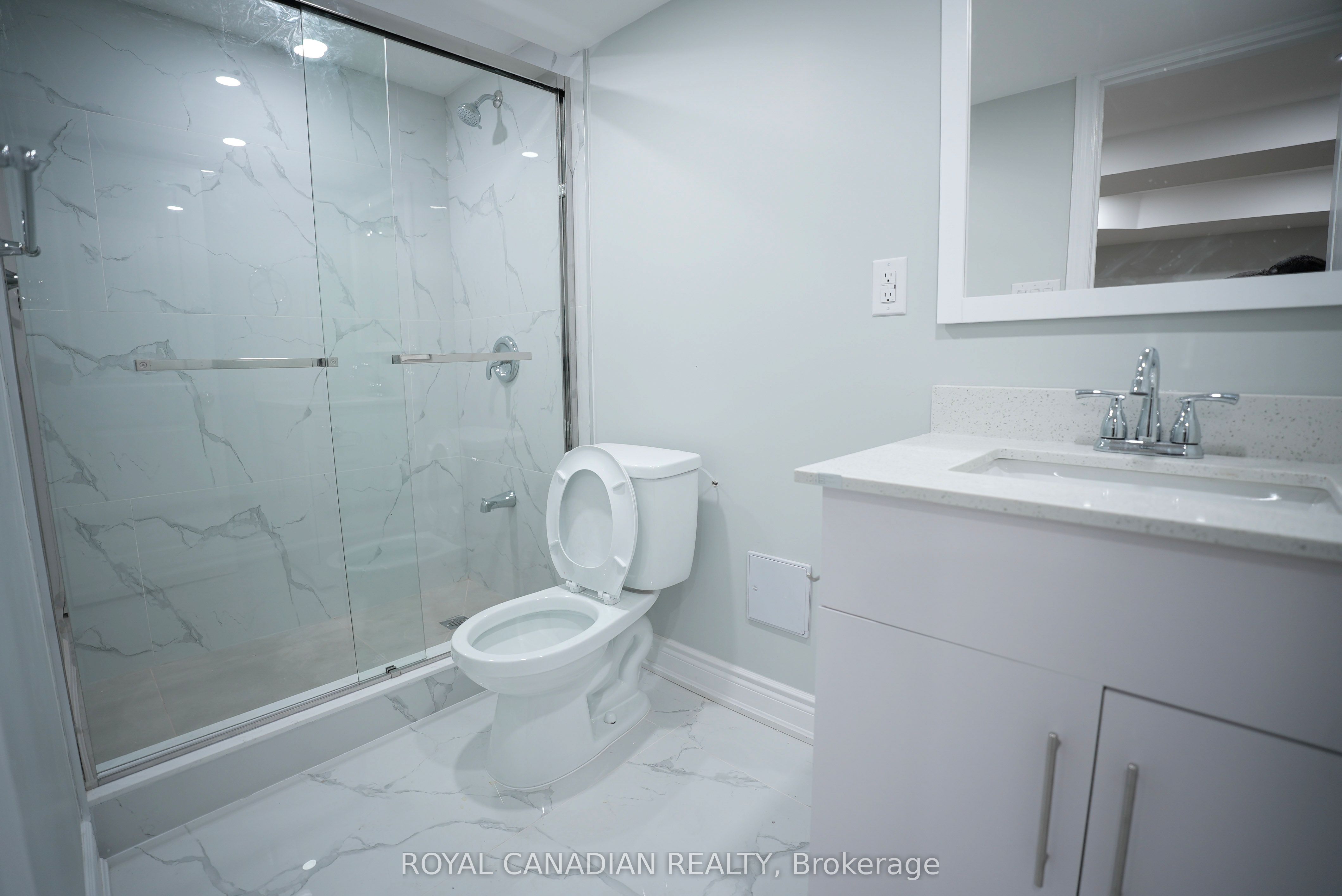 67 Sutherland Avenue Property Photo 30