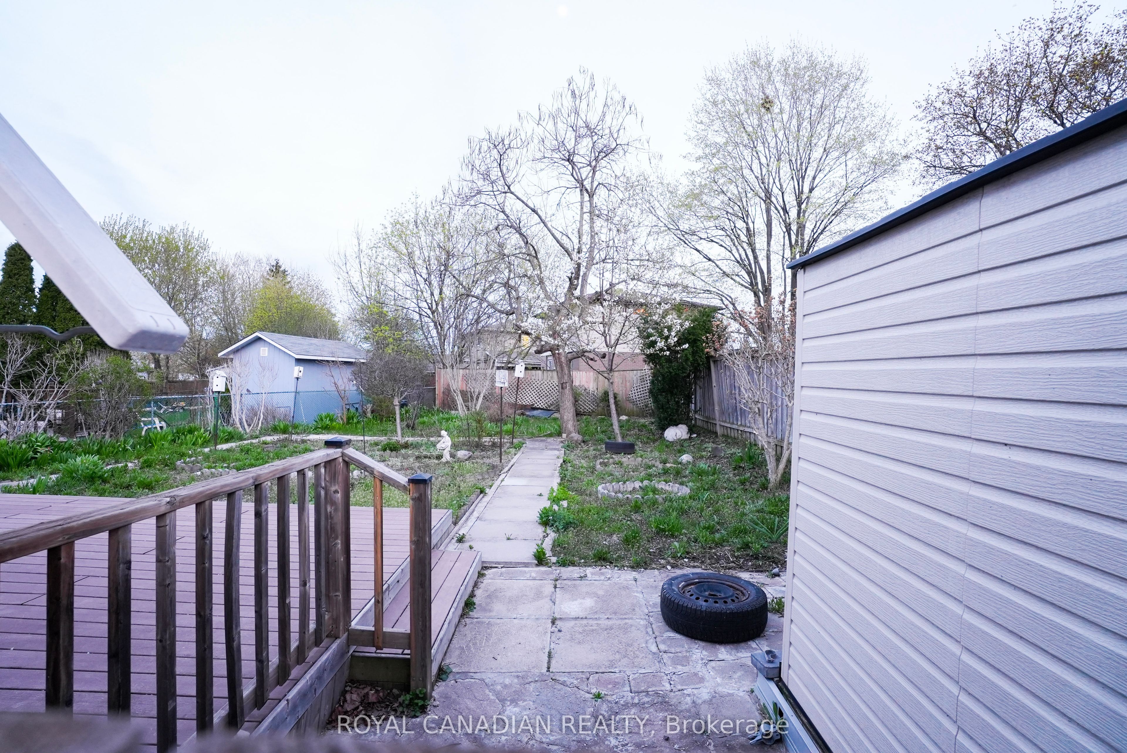 67 Sutherland Avenue Property Photo 31