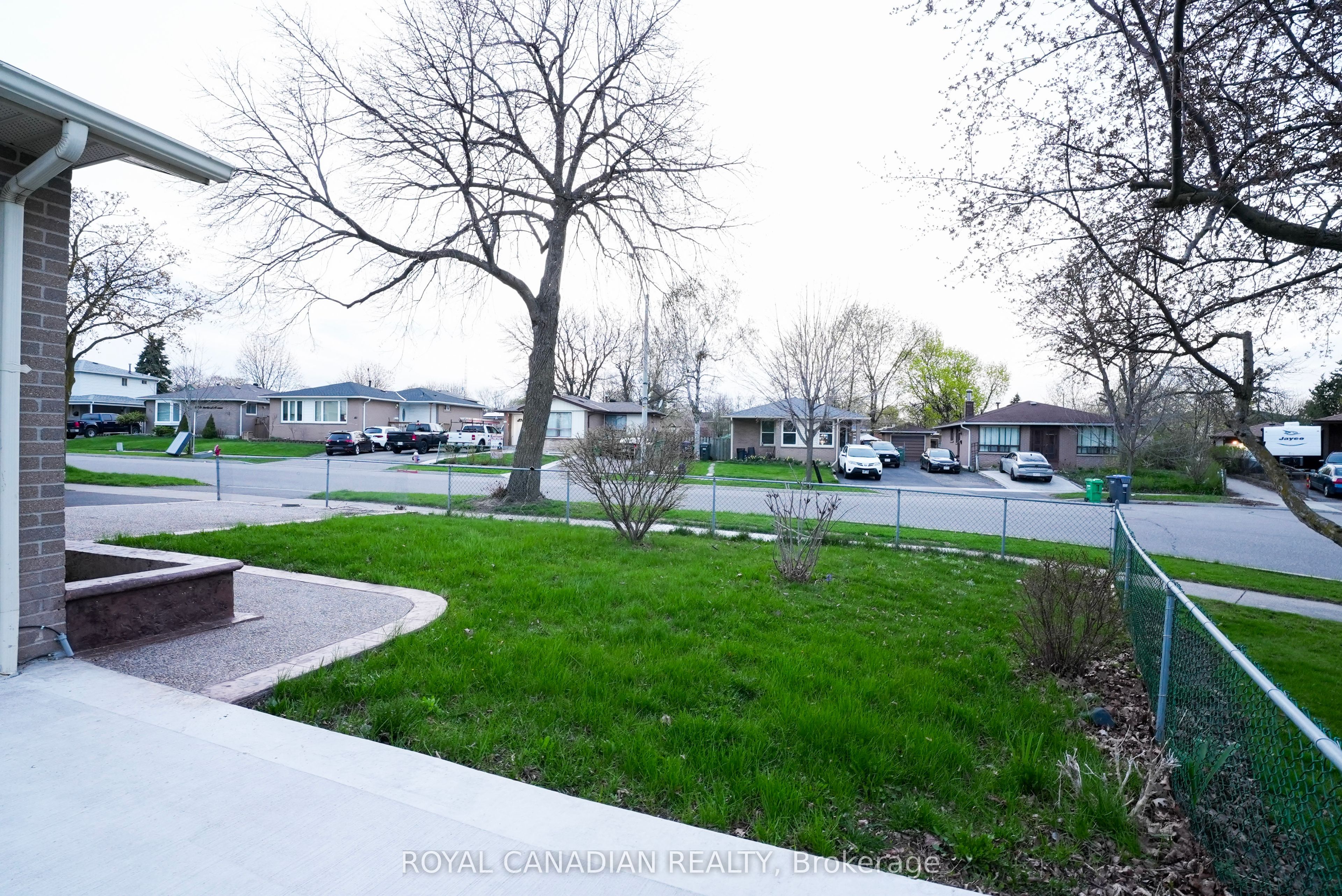 67 Sutherland Avenue Property Photo 34