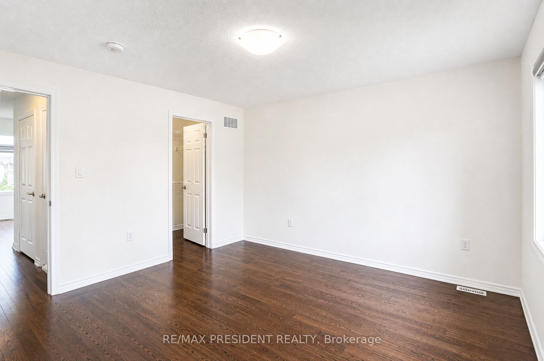 34 Eberly Woods Drive Property Photo 25