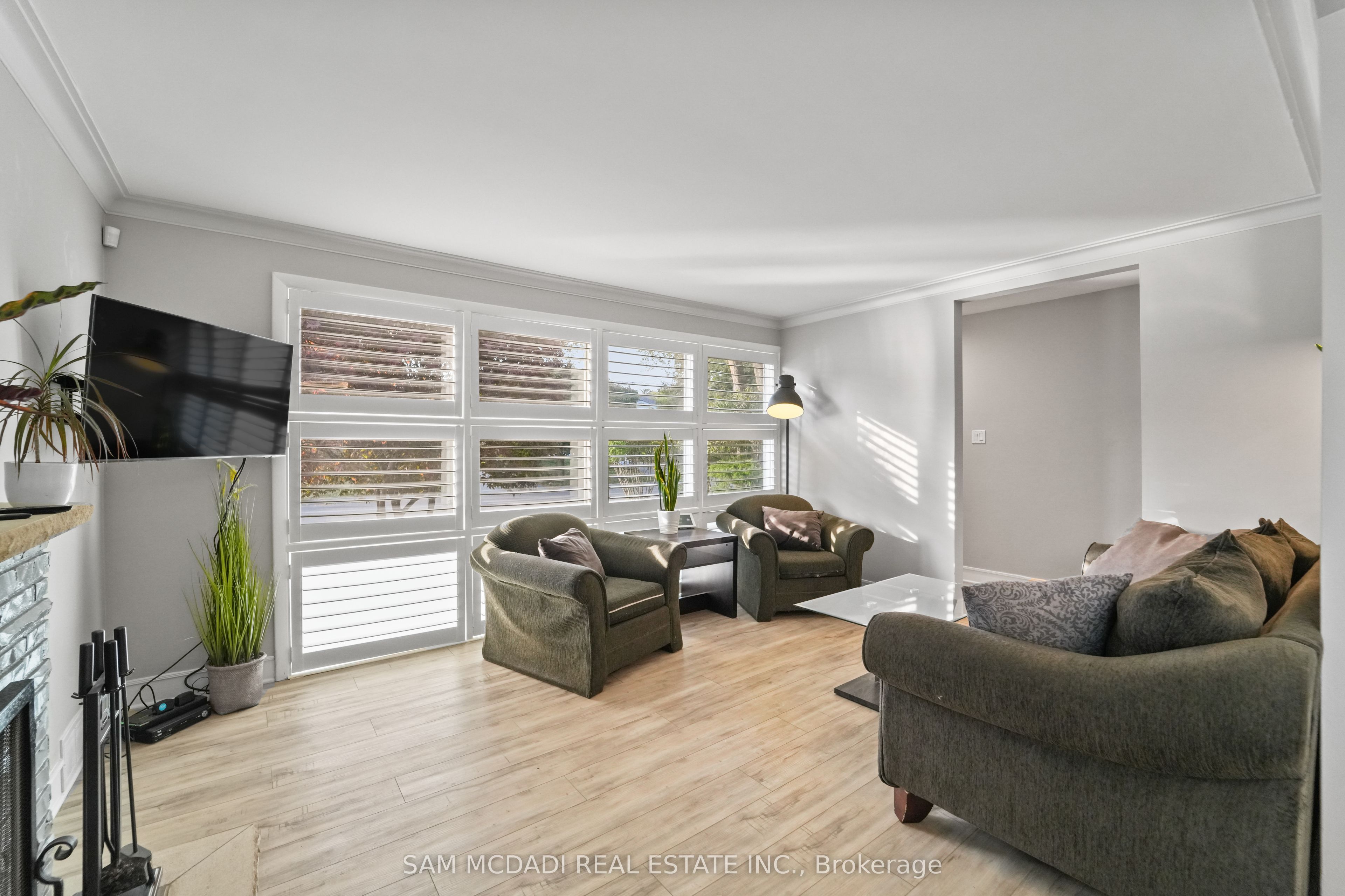 1140 Halliday Avenue Property Photo 6