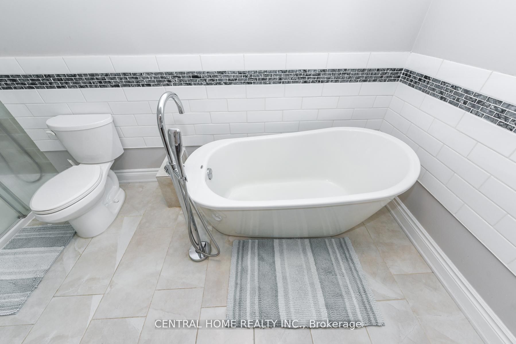 4 Robaldon Road Property Photo 26