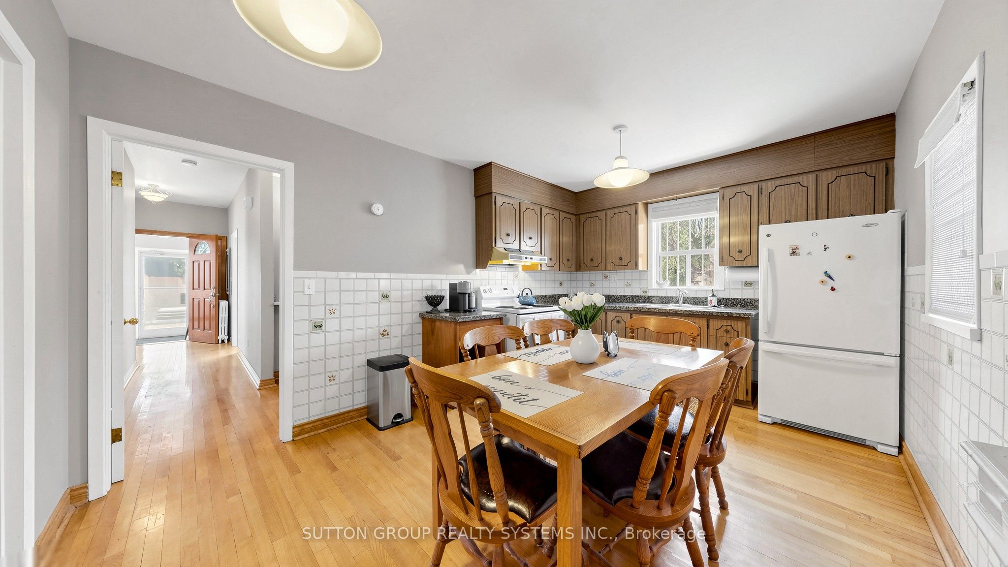 114 Rosemount Avenue Property Photo 8