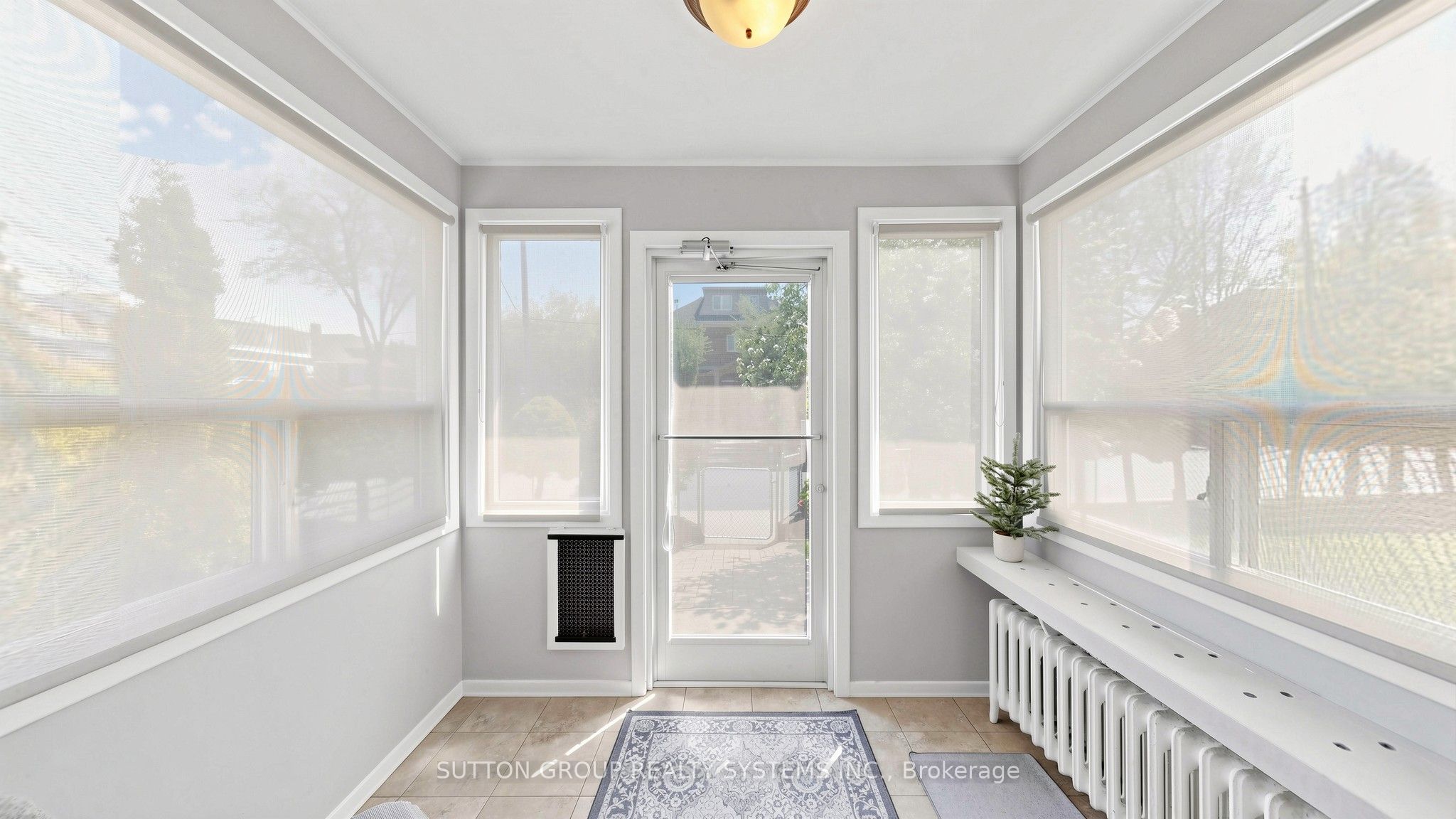 114 Rosemount Avenue Property Photo 15