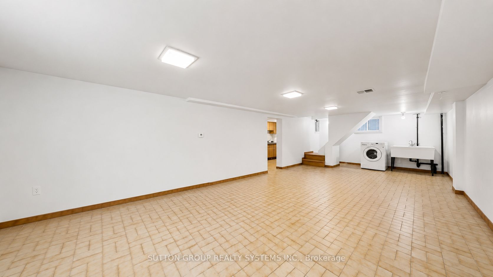 114 Rosemount Avenue Property Photo 25