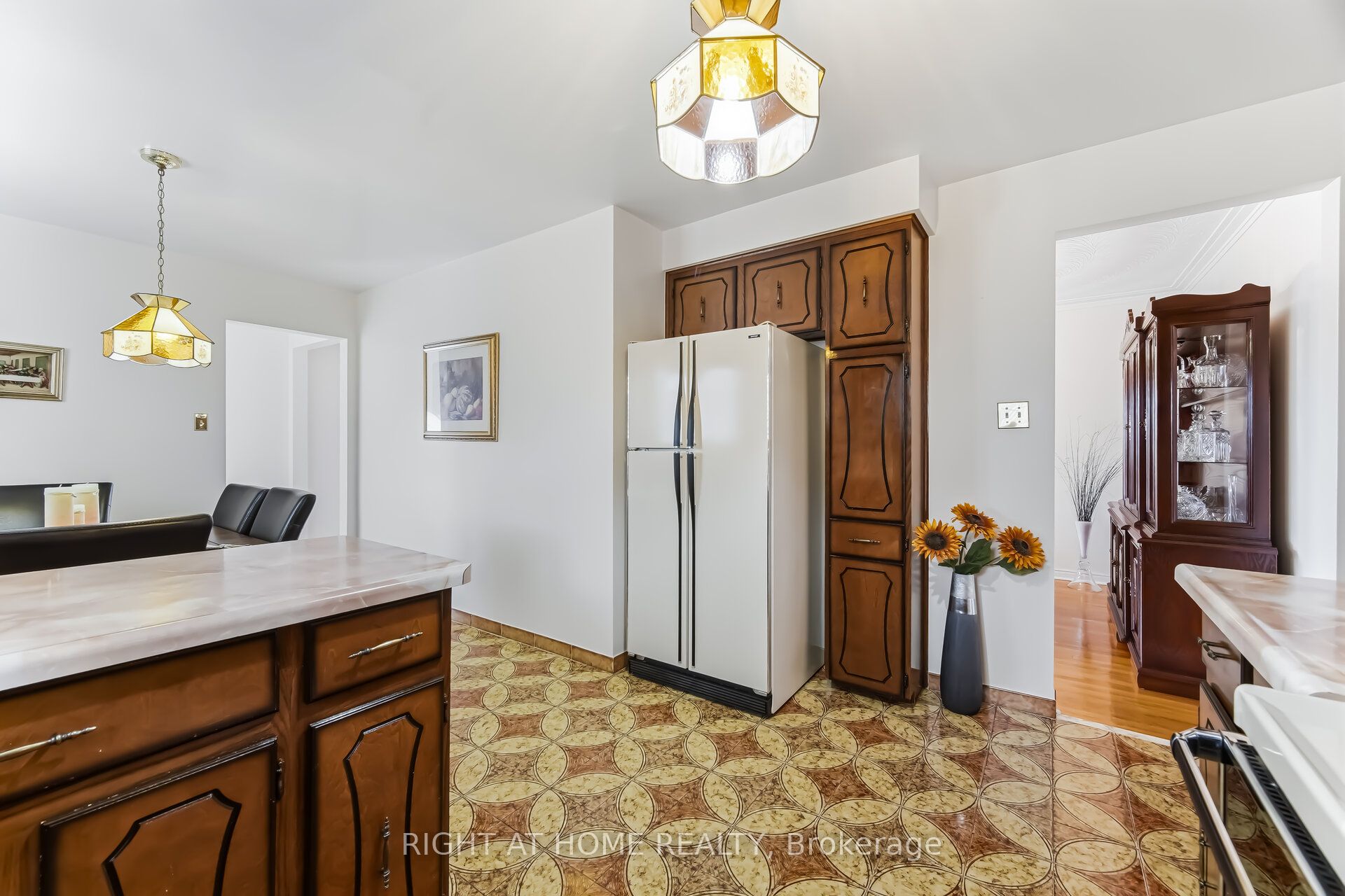 3938 Midhurst Lane Property Photo 10