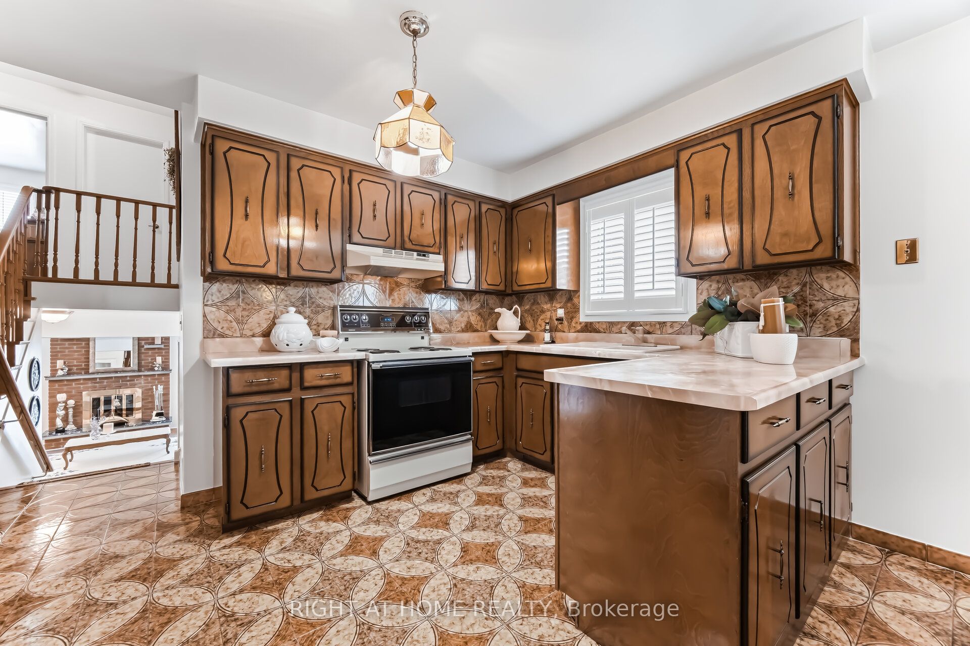 3938 Midhurst Lane Property Photo 11