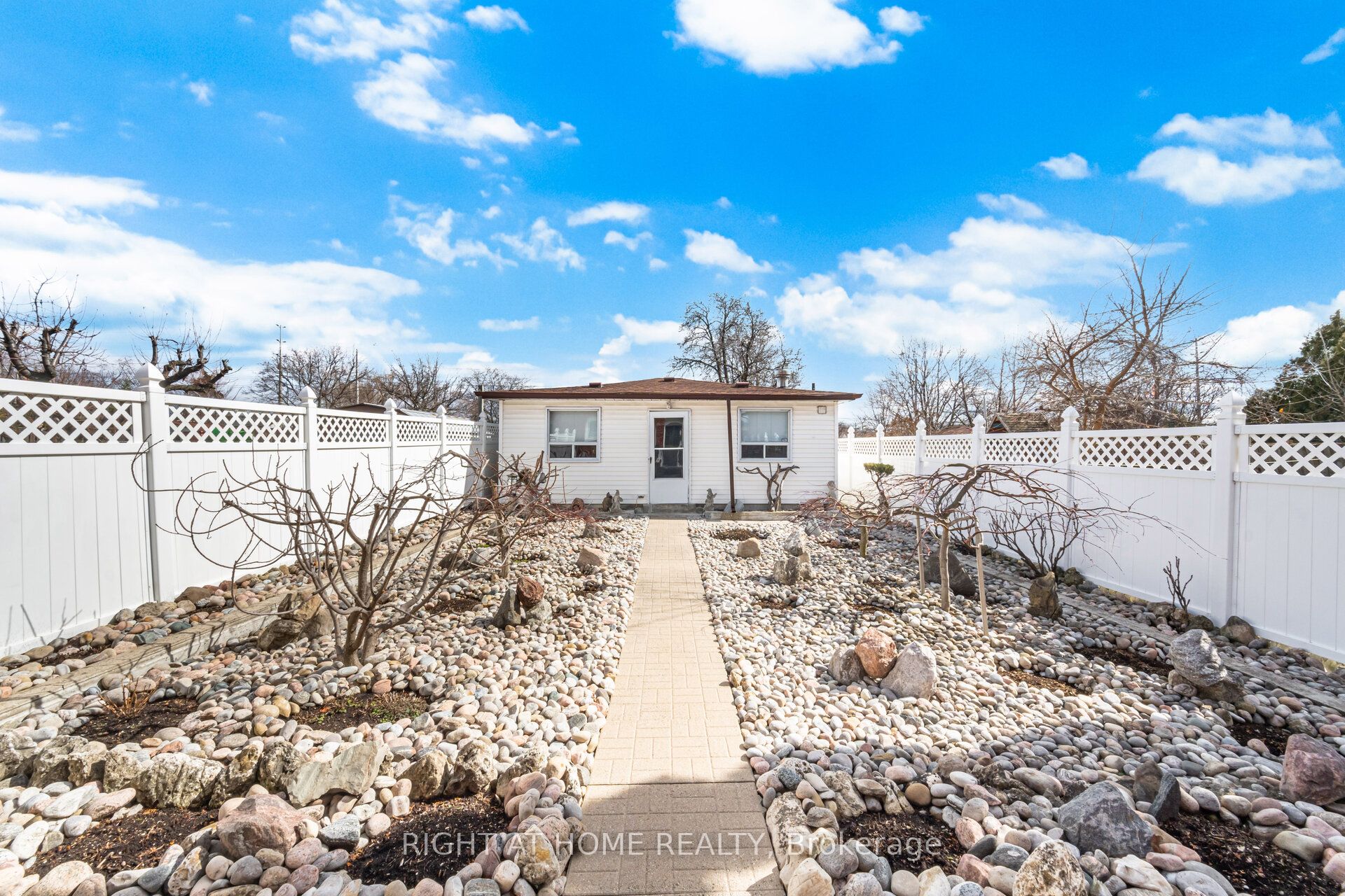 3938 Midhurst Lane Property Photo 45