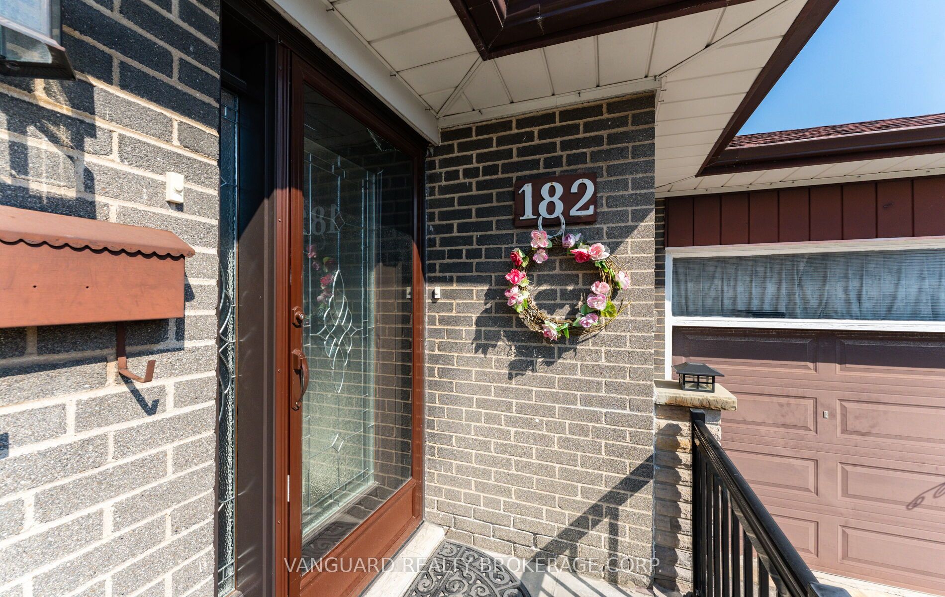 182 Dixon Road Property Photo 8