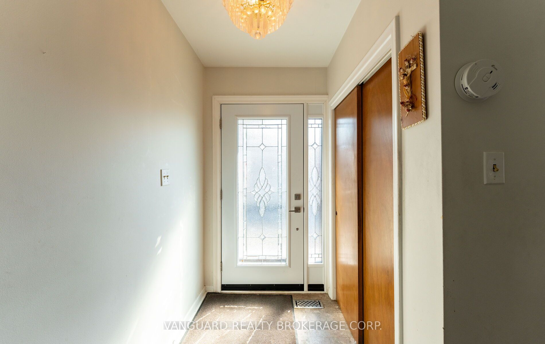 182 Dixon Road Property Photo 9