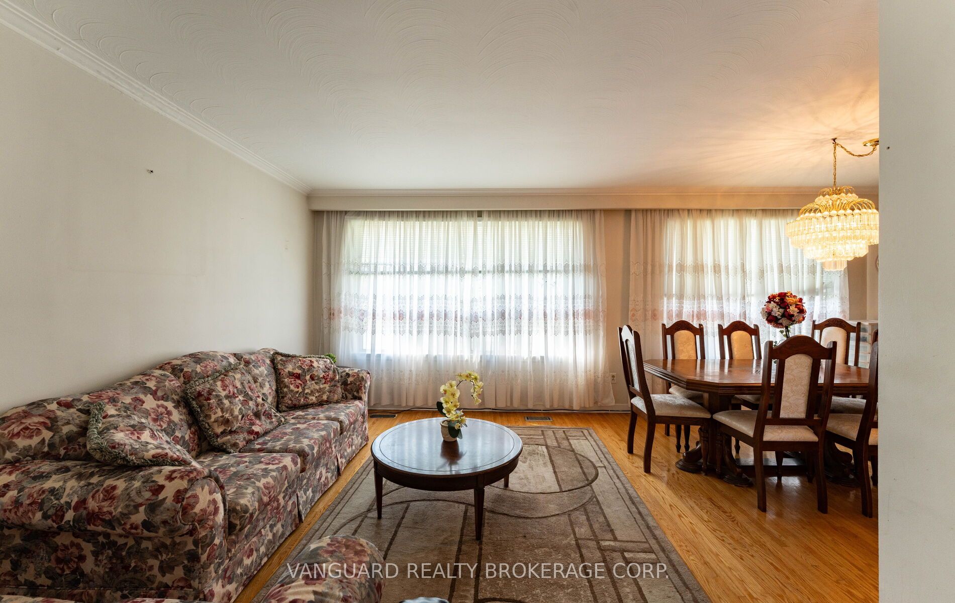 182 Dixon Road Property Photo 11