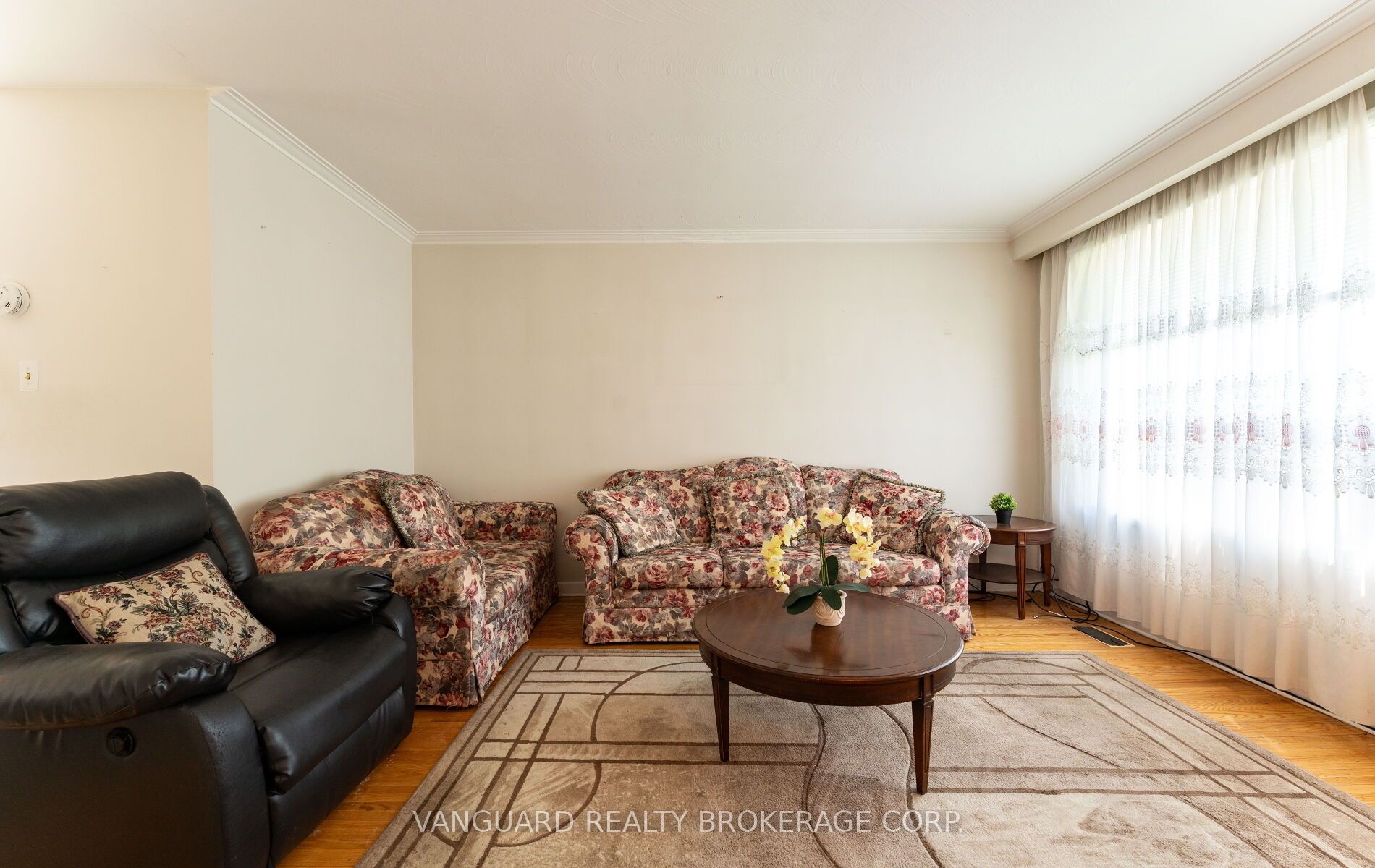 182 Dixon Road Property Photo 12