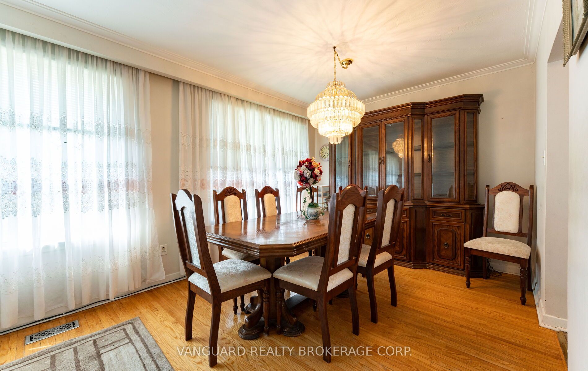 182 Dixon Road Property Photo 14