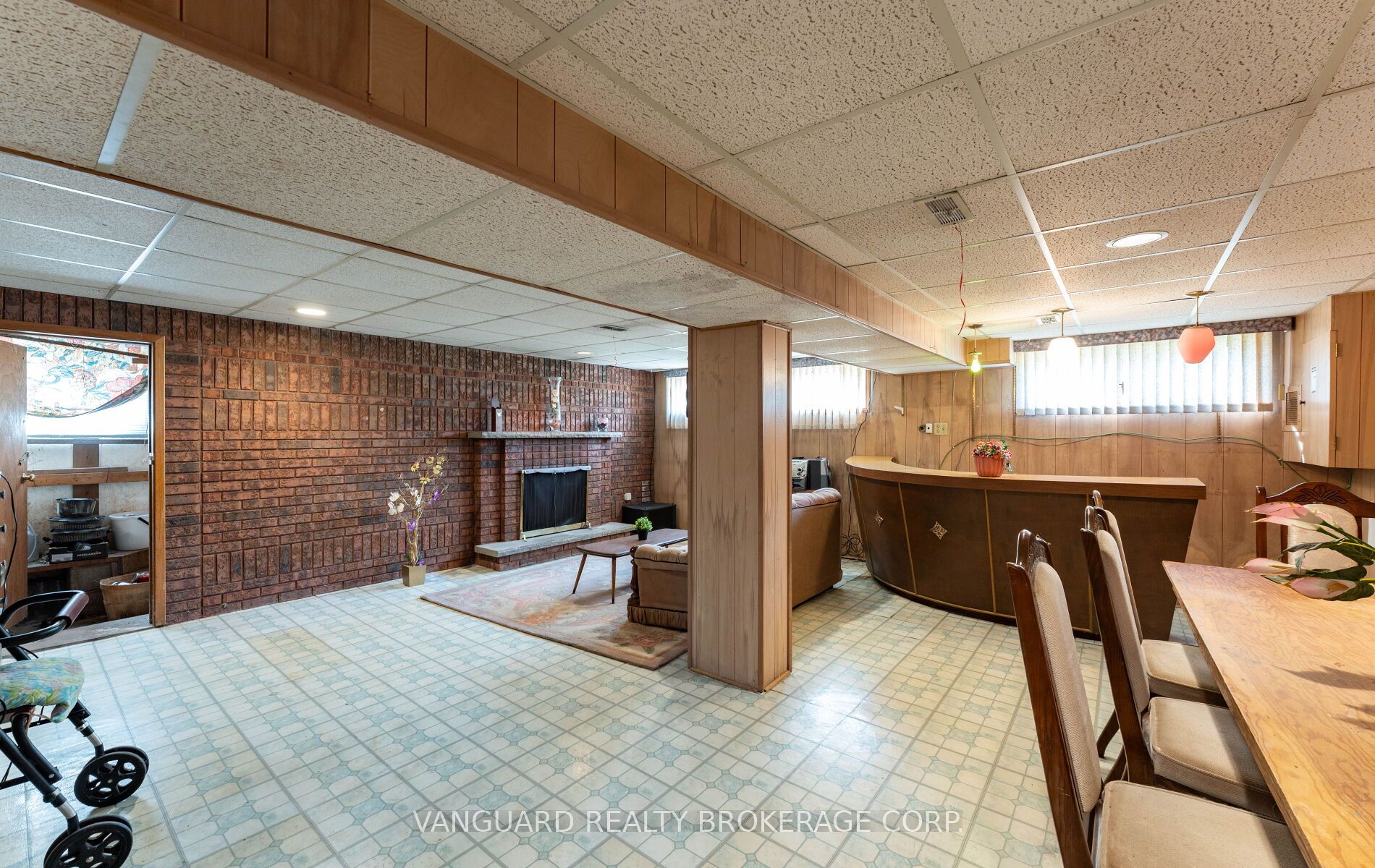182 Dixon Road Property Photo 28