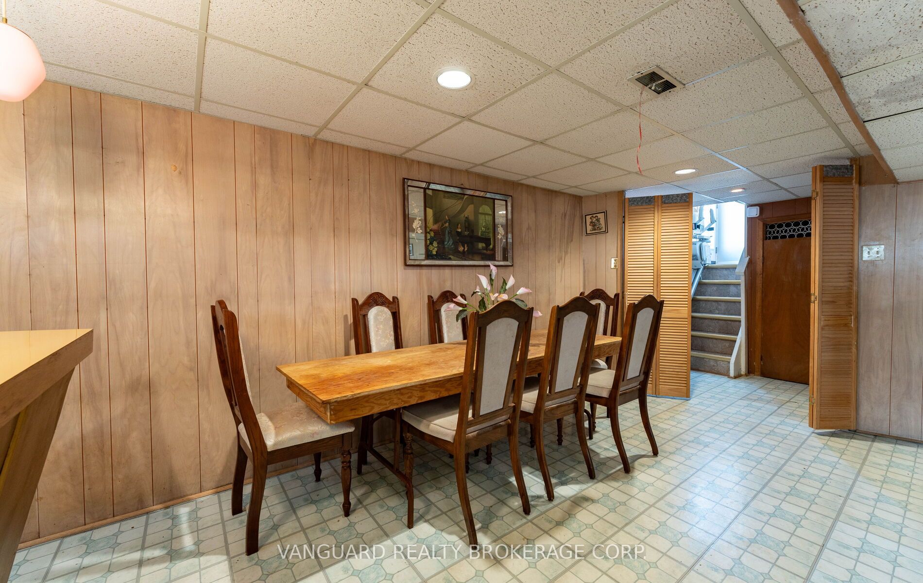 182 Dixon Road Property Photo 32