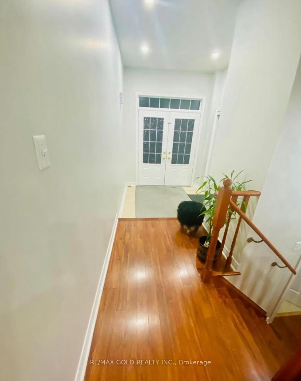 60 Swales Crescent Property Photo 7