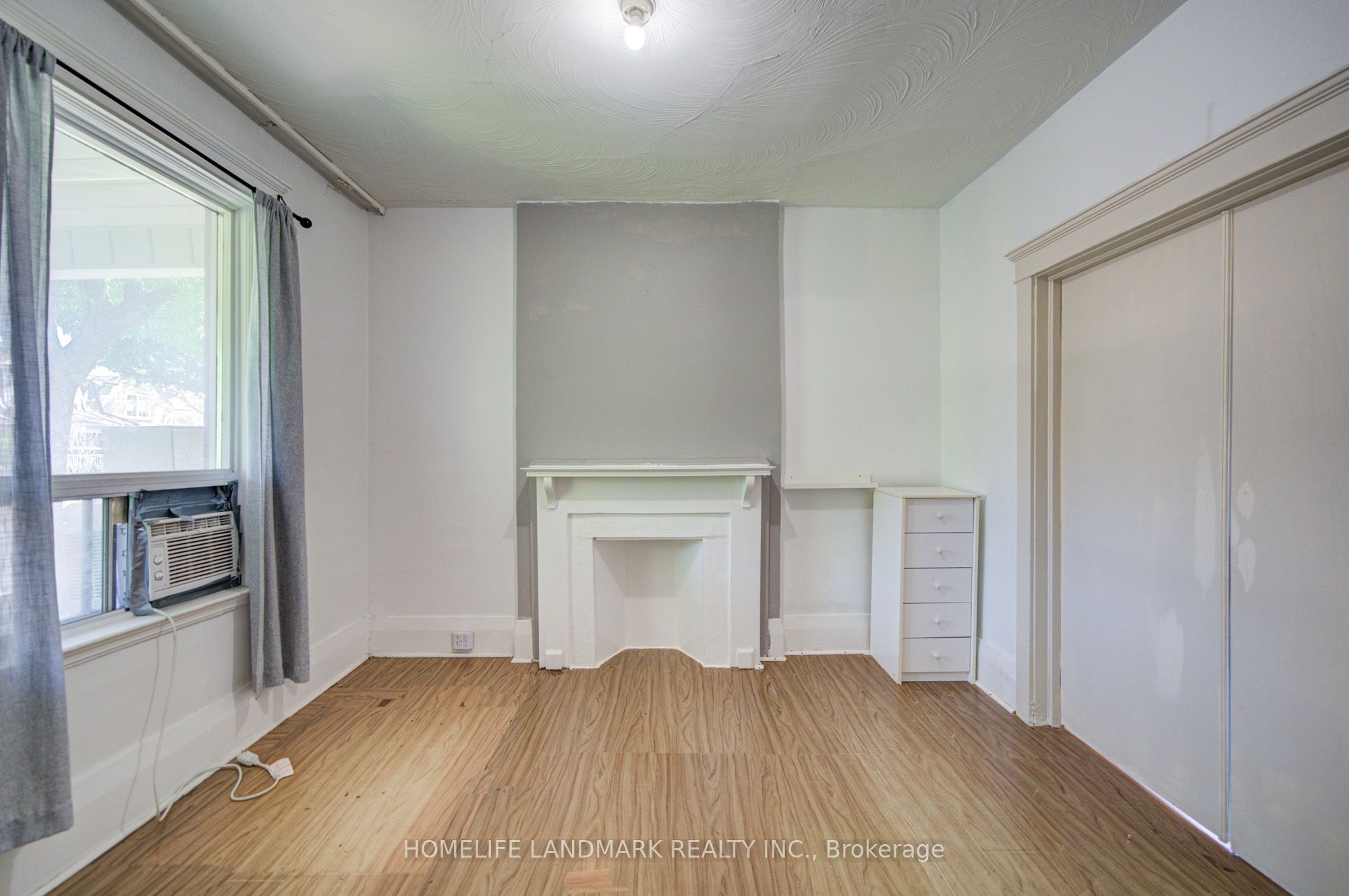 19 Armstrong Avenue Main & Bsmt Property Photo 4