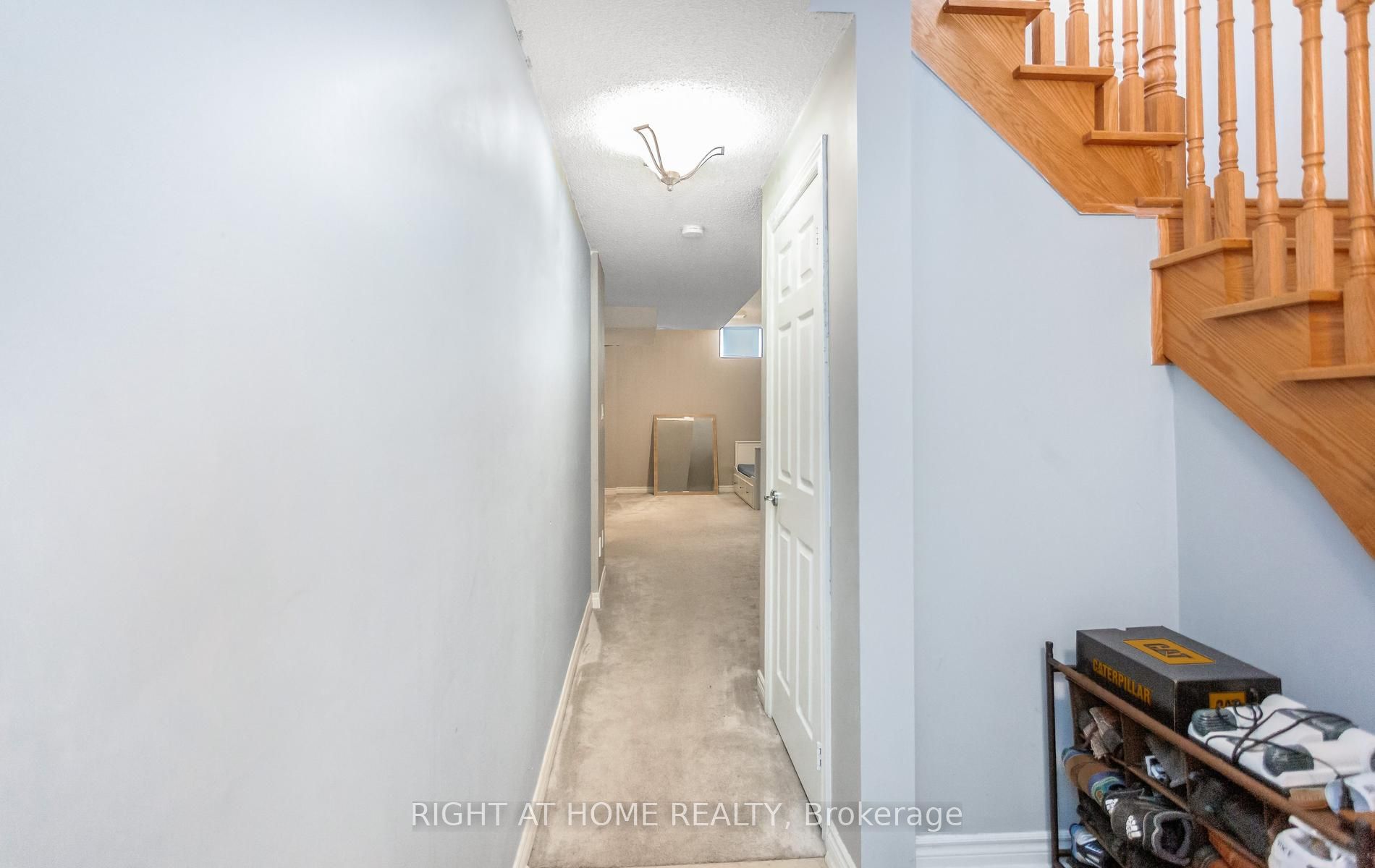 3852 Bloomington Crescent Property Photo 42