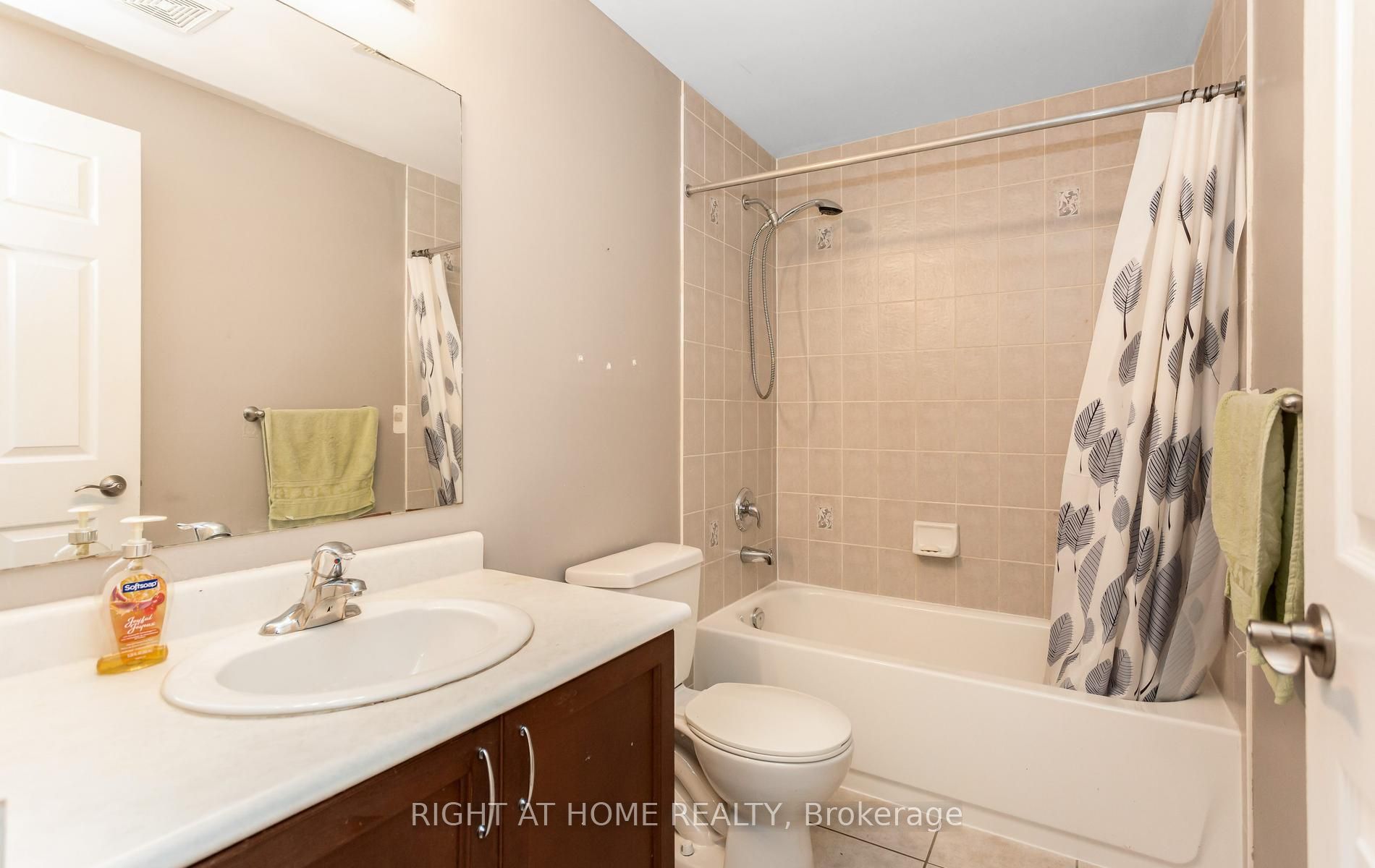 3852 Bloomington Crescent Property Photo 45