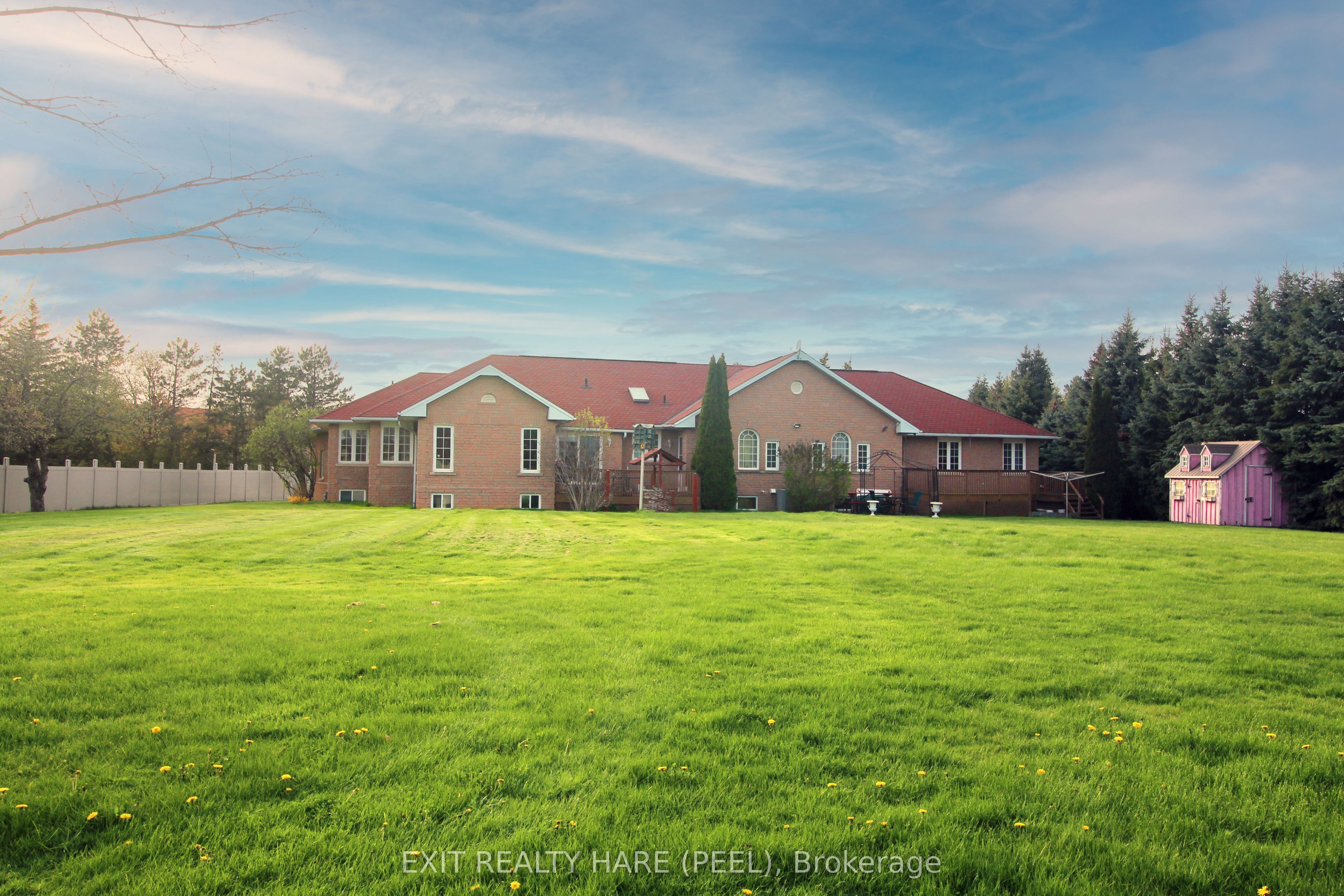 5 Glenbrook Boulevard Property Photo 8