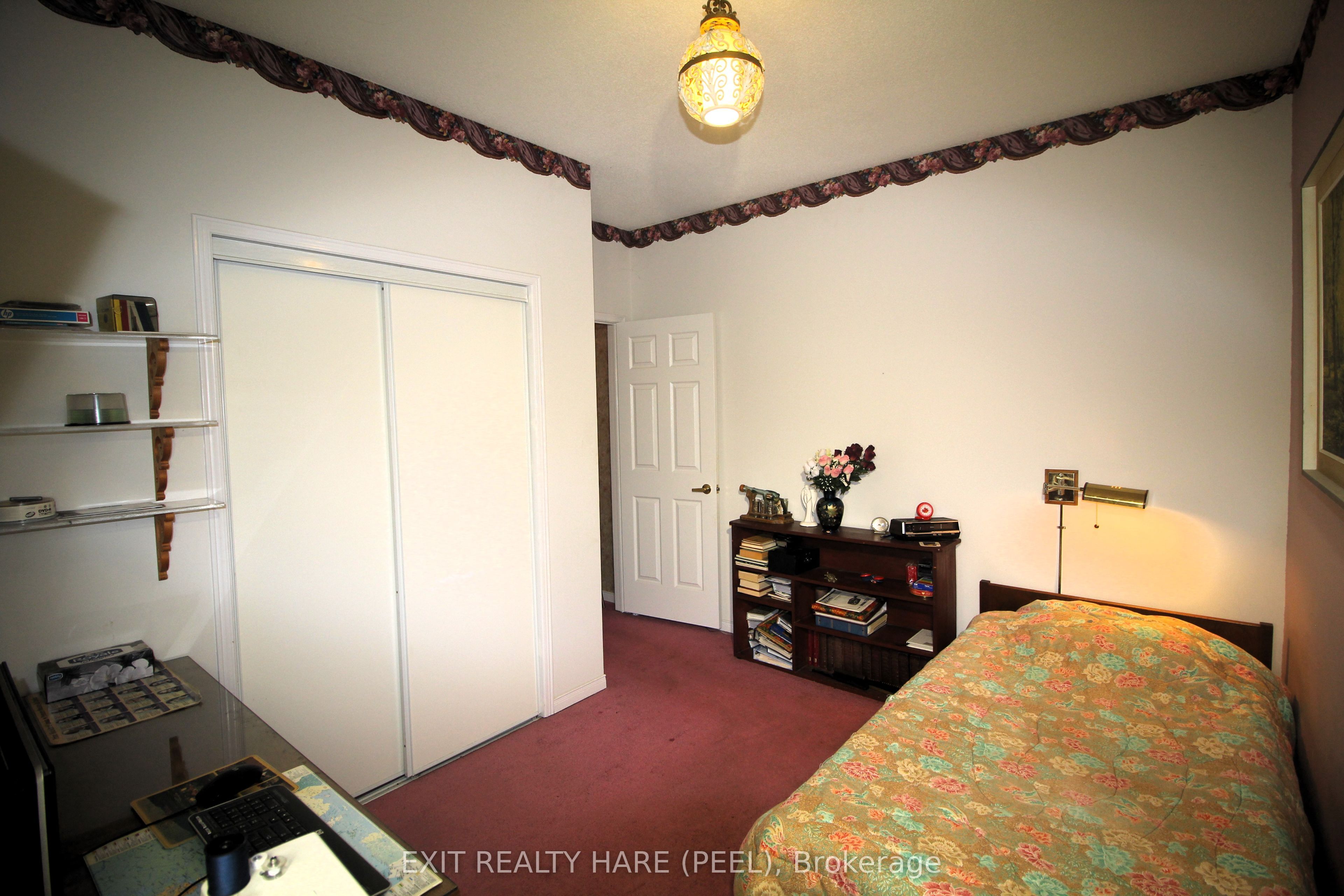 5 Glenbrook Boulevard Property Photo 25