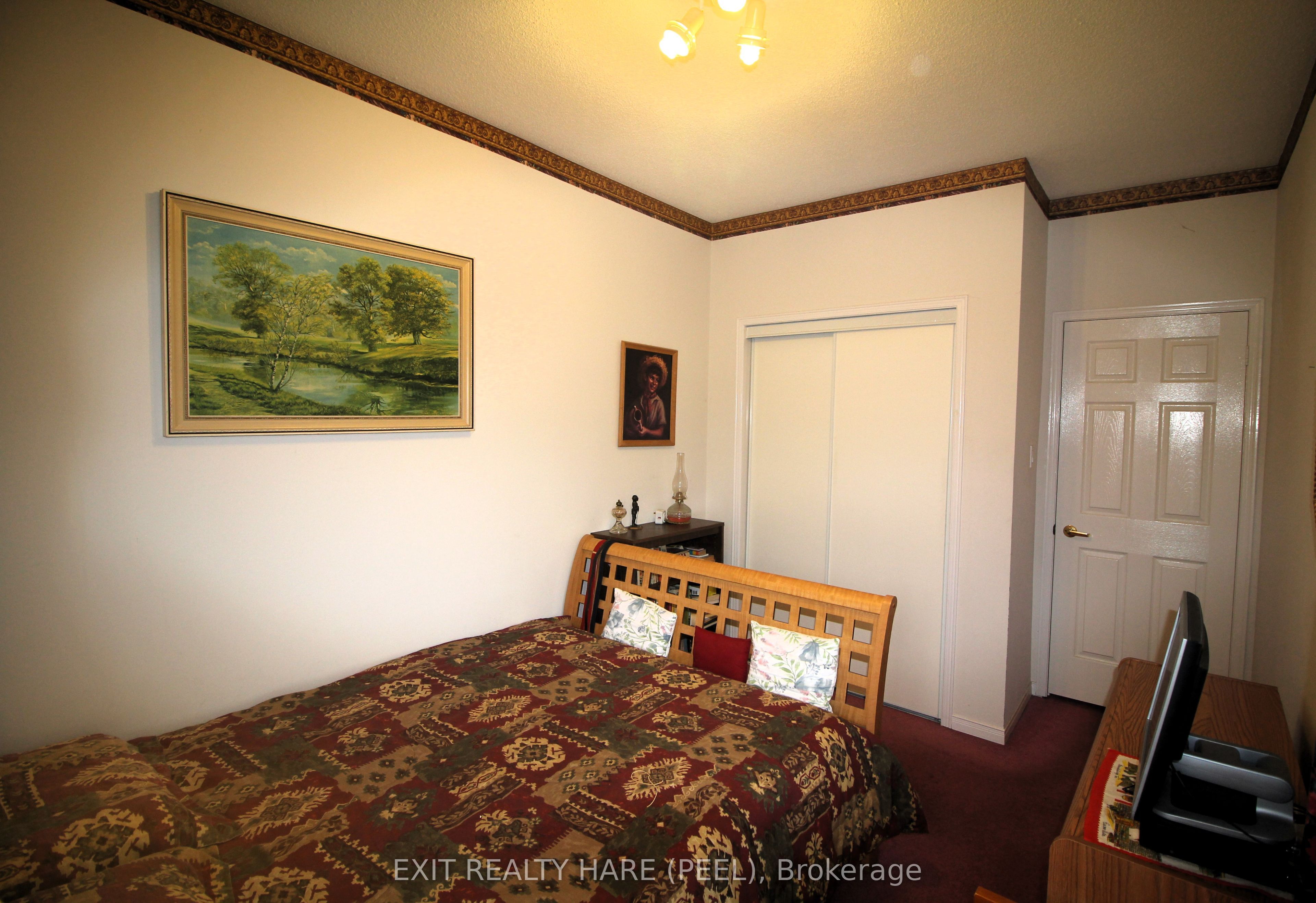 5 Glenbrook Boulevard Property Photo 27