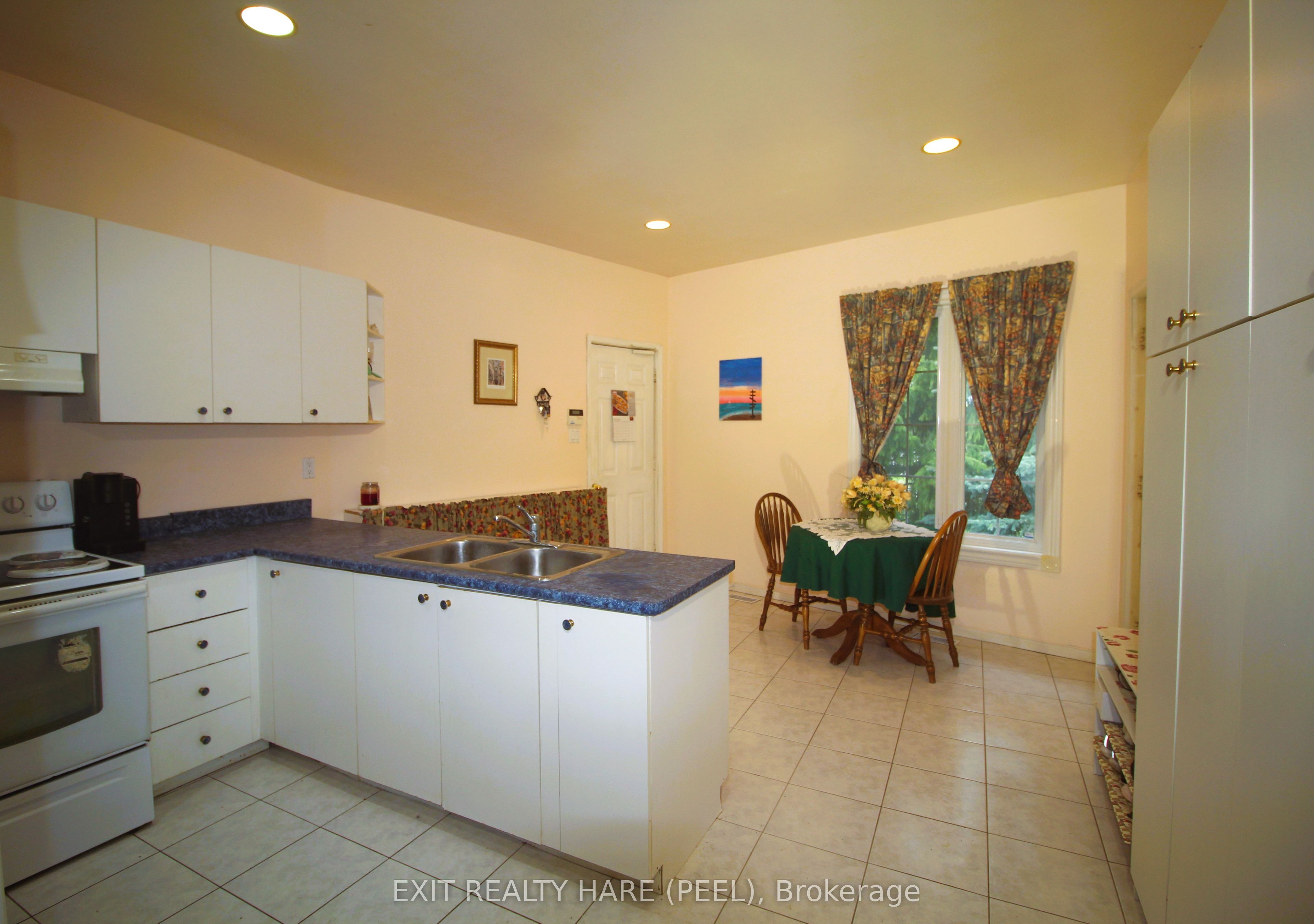 5 Glenbrook Boulevard Property Photo 31