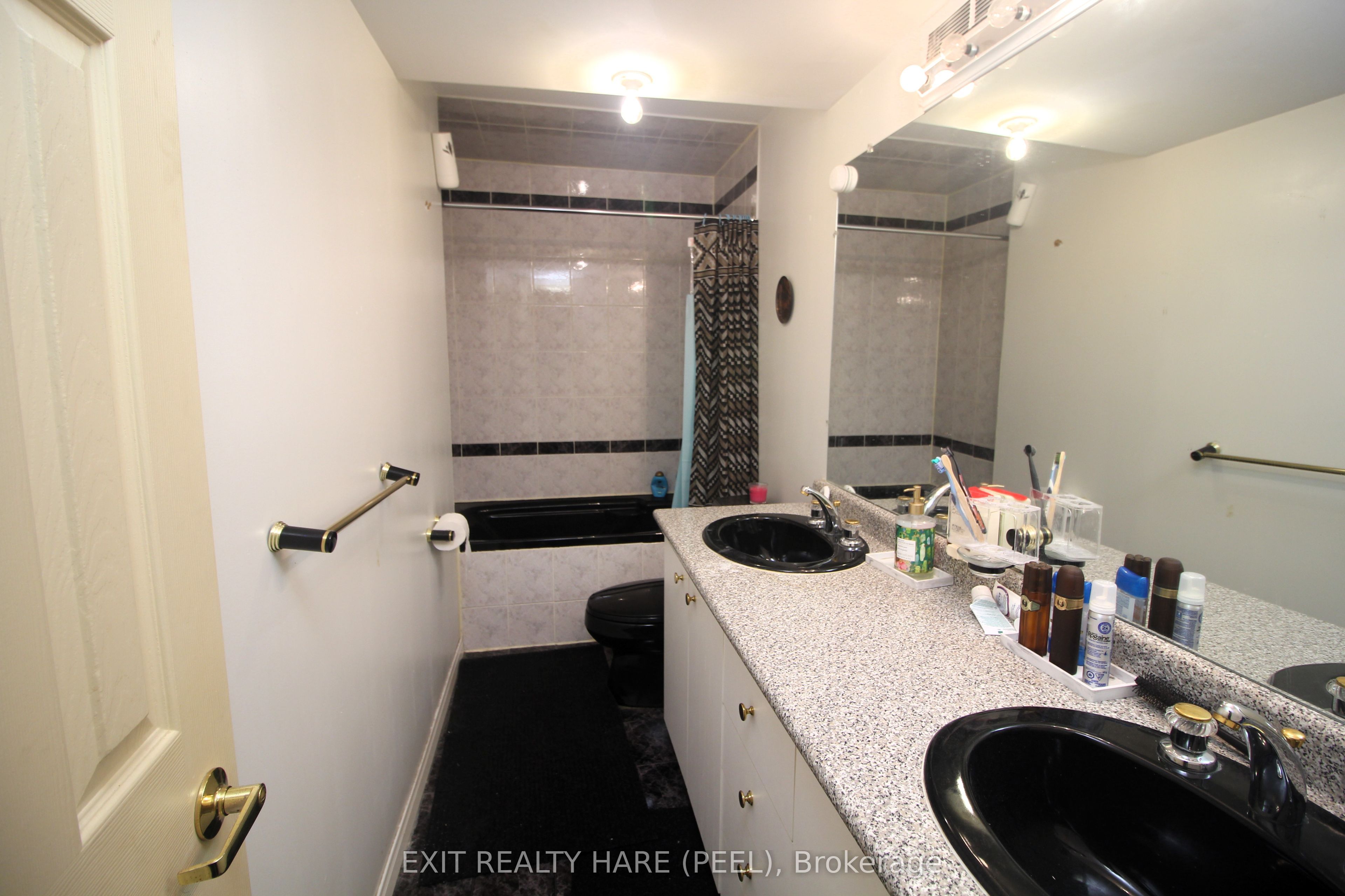 5 Glenbrook Boulevard Property Photo 46