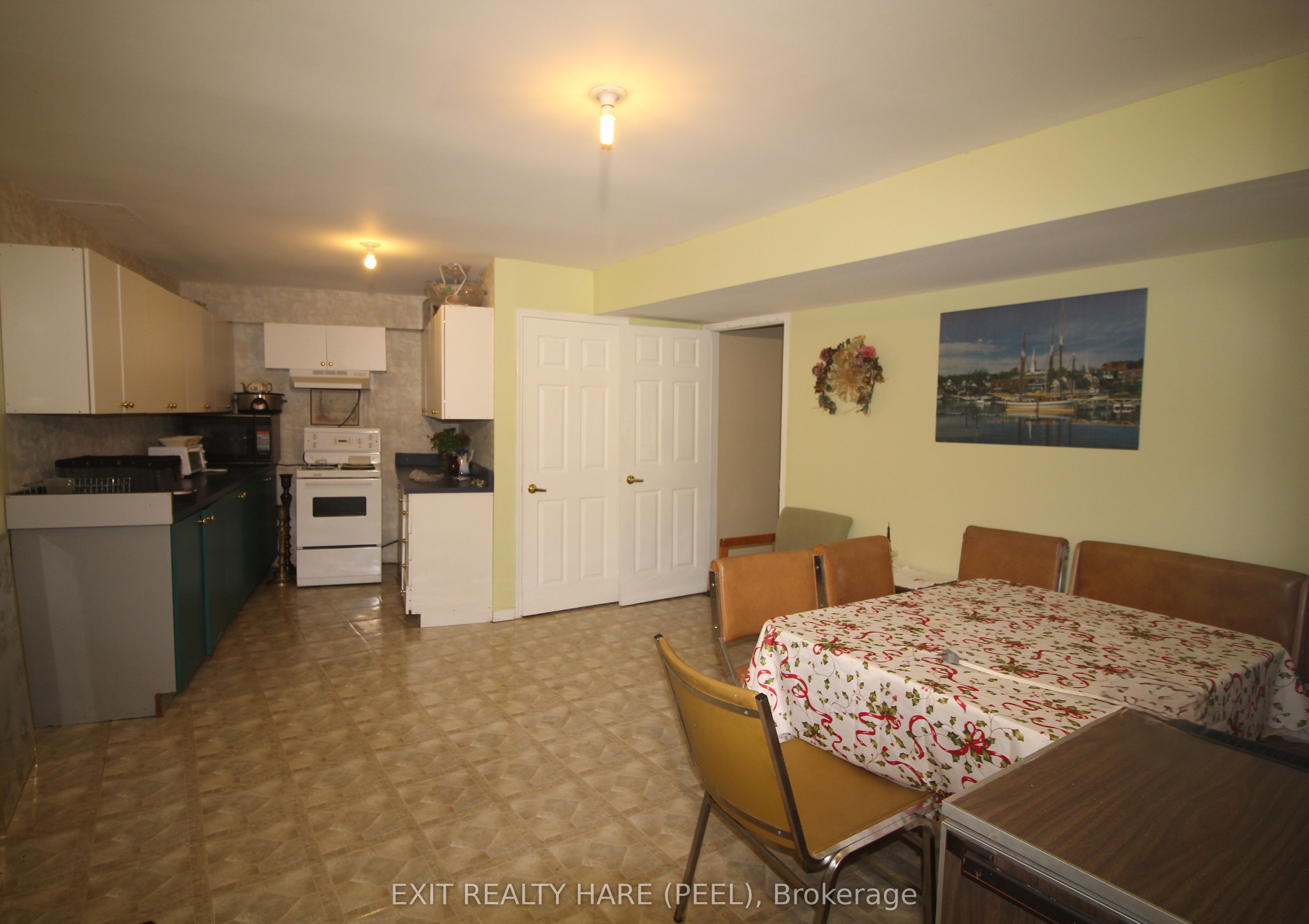 5 Glenbrook Boulevard Property Photo 47