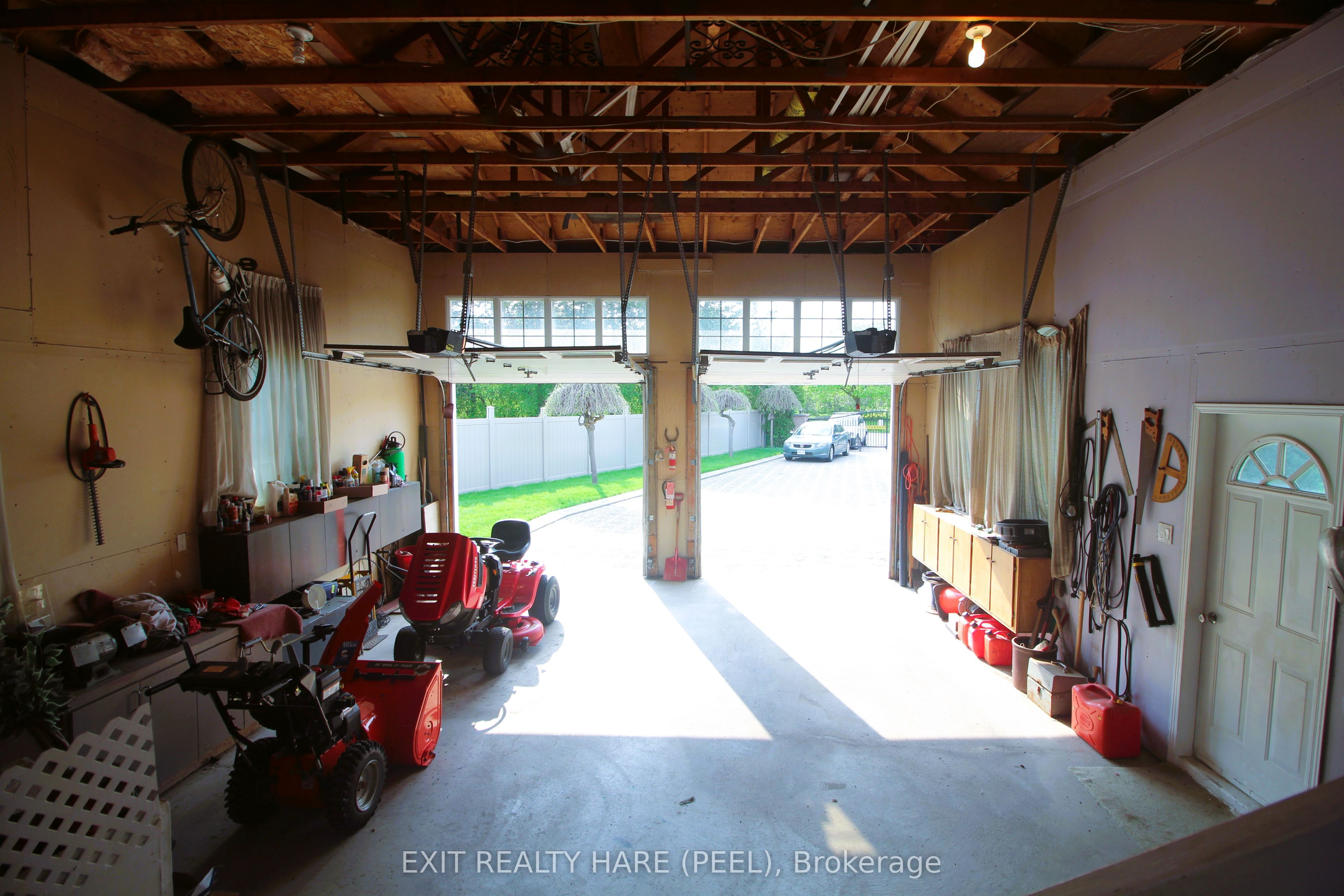 5 Glenbrook Boulevard Property Photo 50