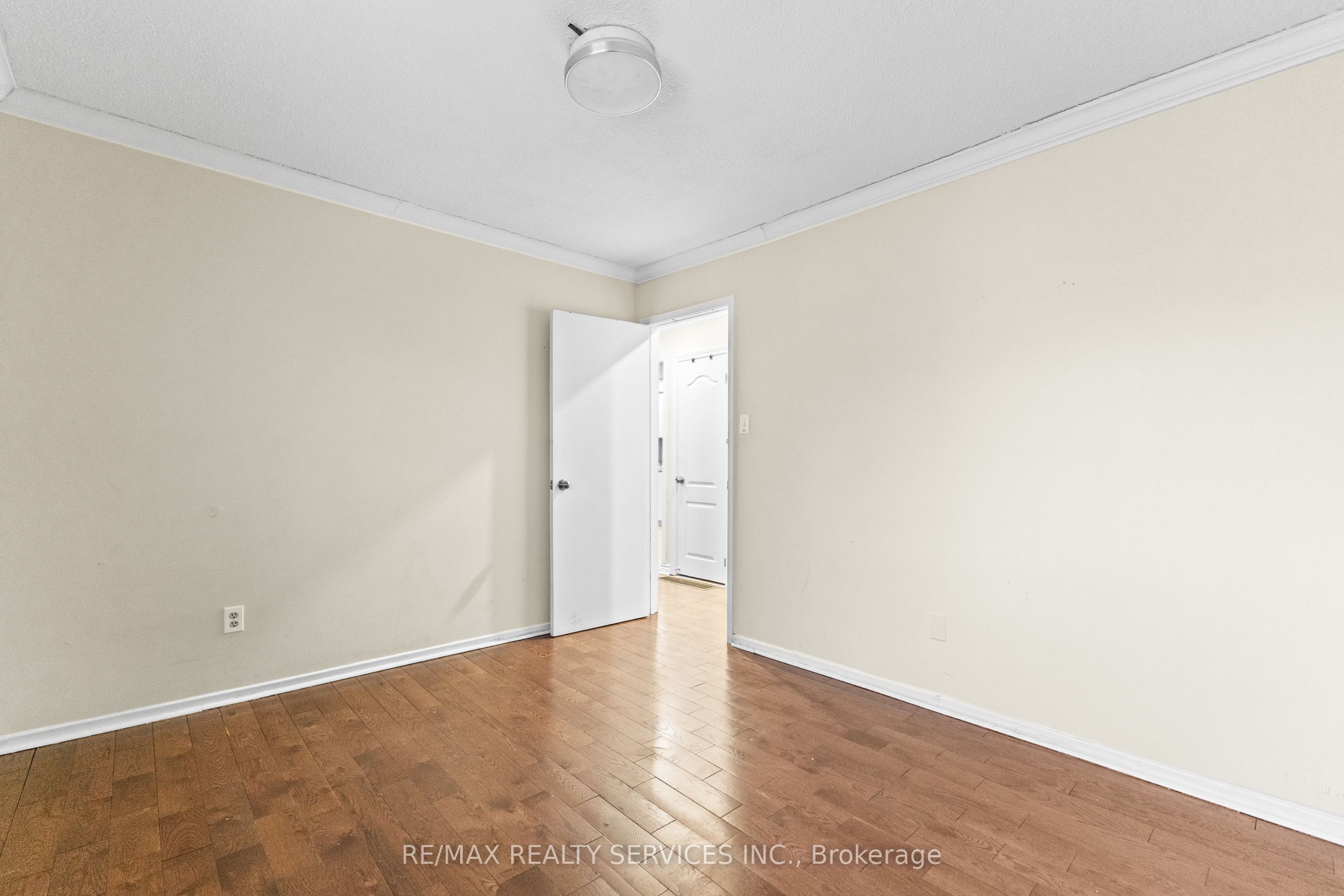 13 Linkdale Road Property Photo 28