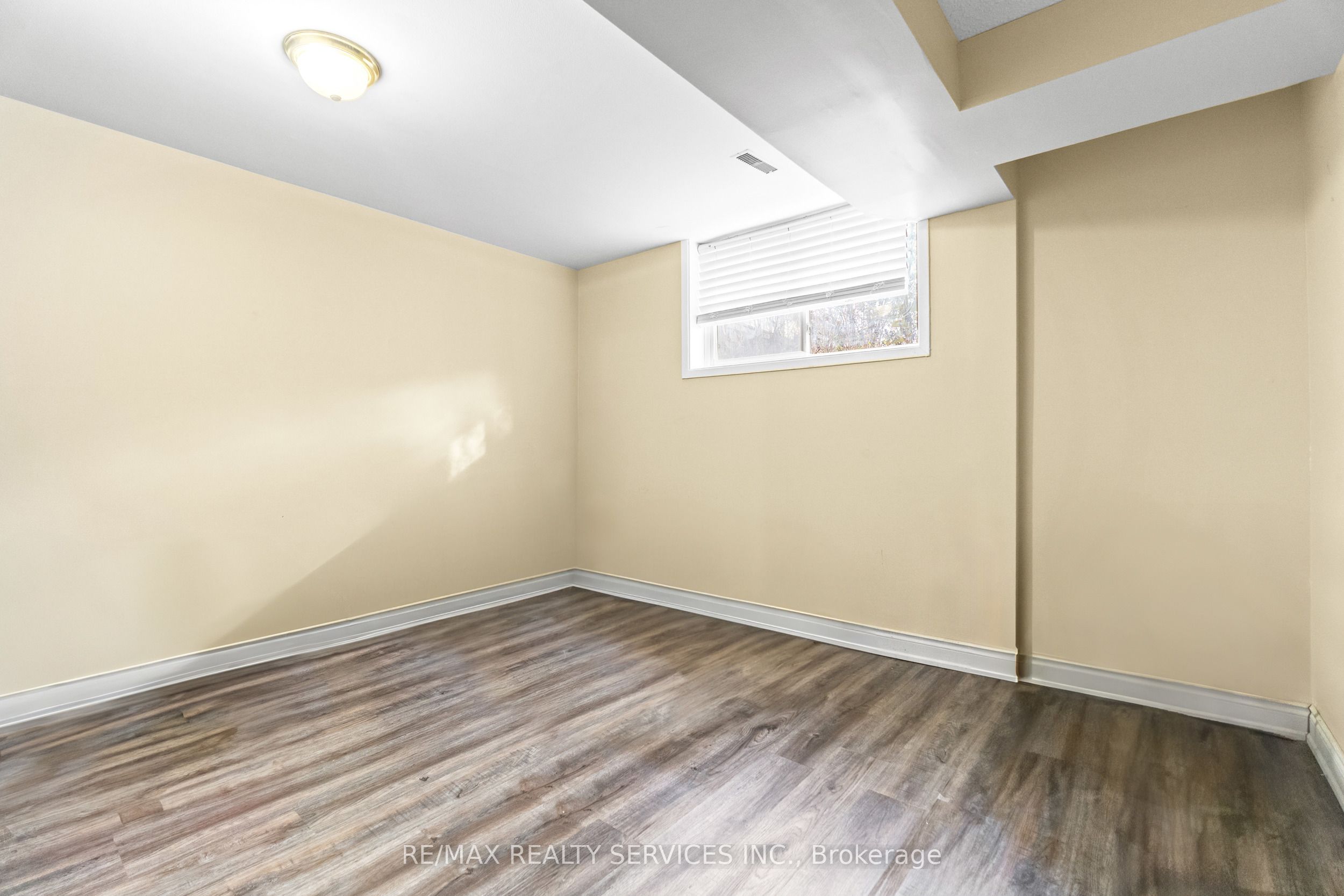 13 Linkdale Road Property Photo 39