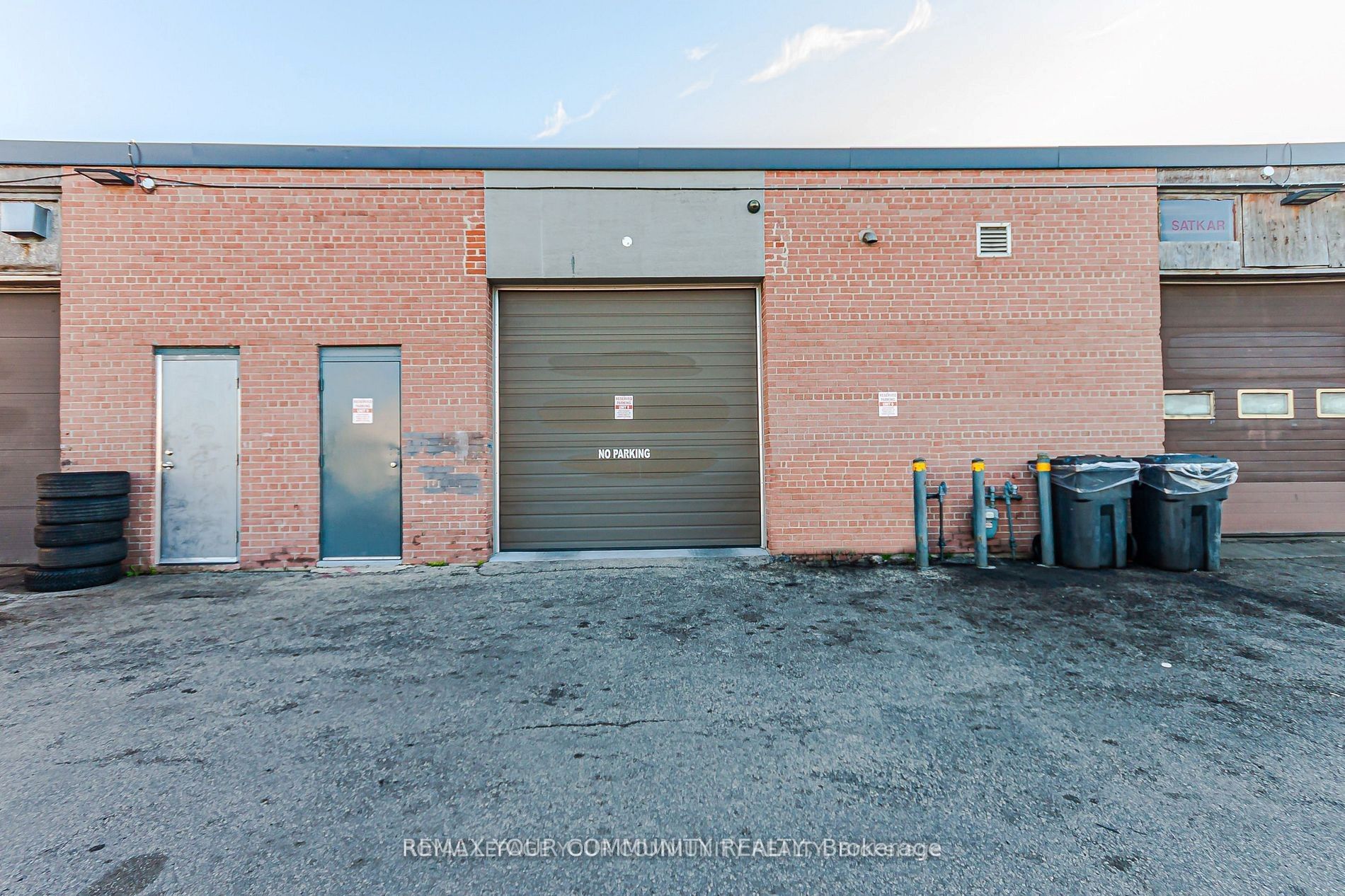 66 Milvan Drive 9 Property Photo 7