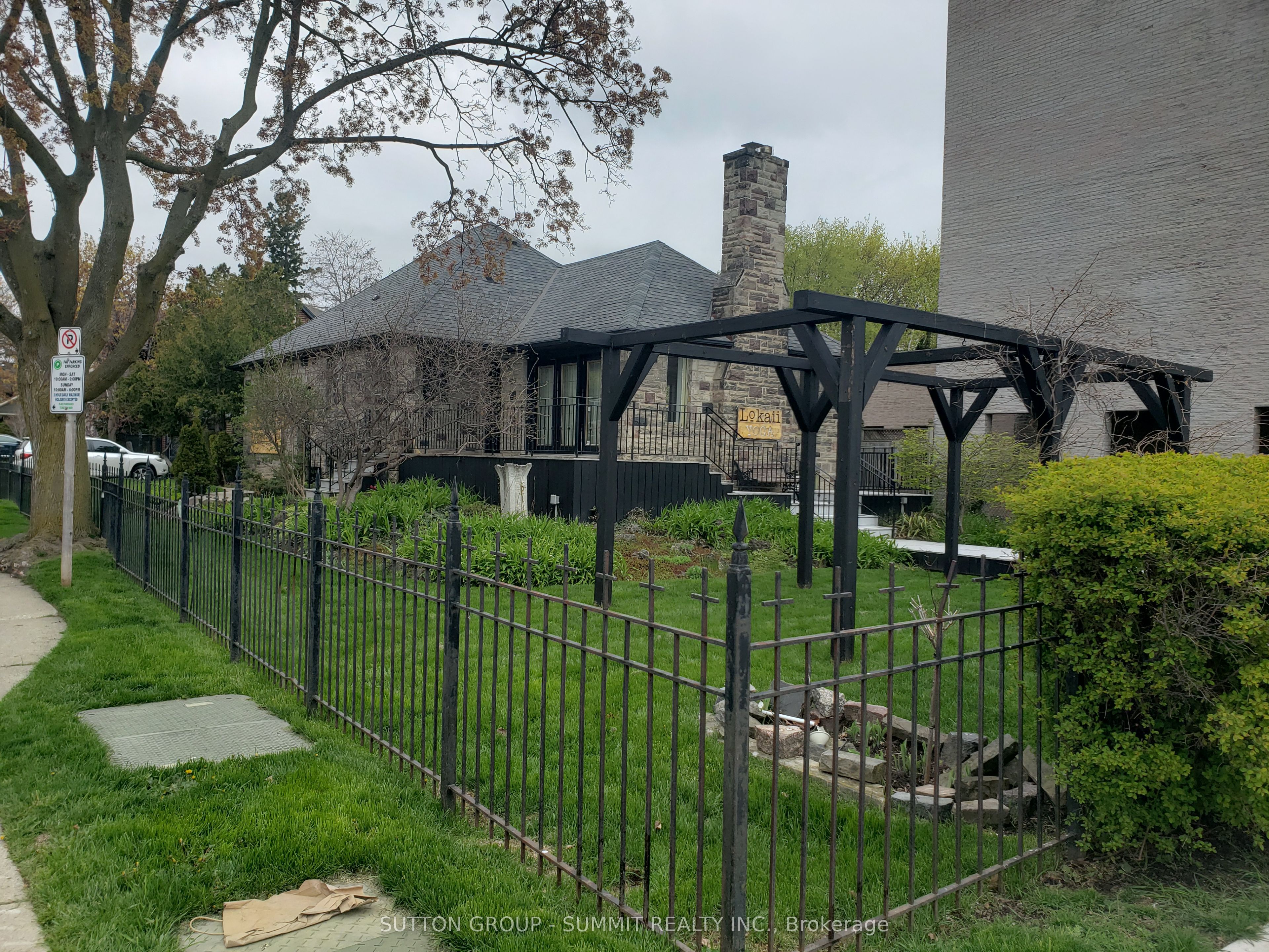 3 Brant Avenue Property Photo 1