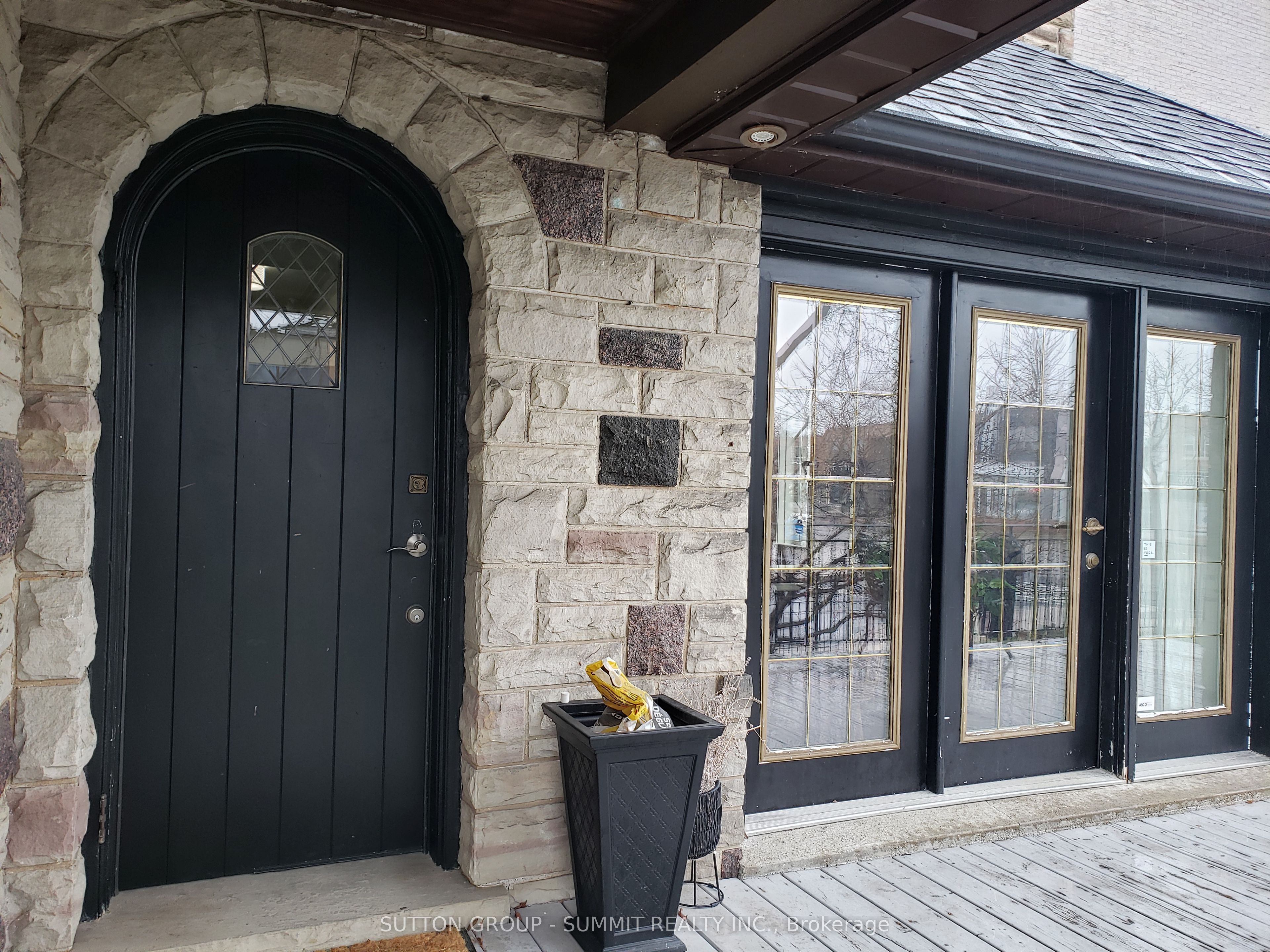 3 Brant Avenue Property Photo 9