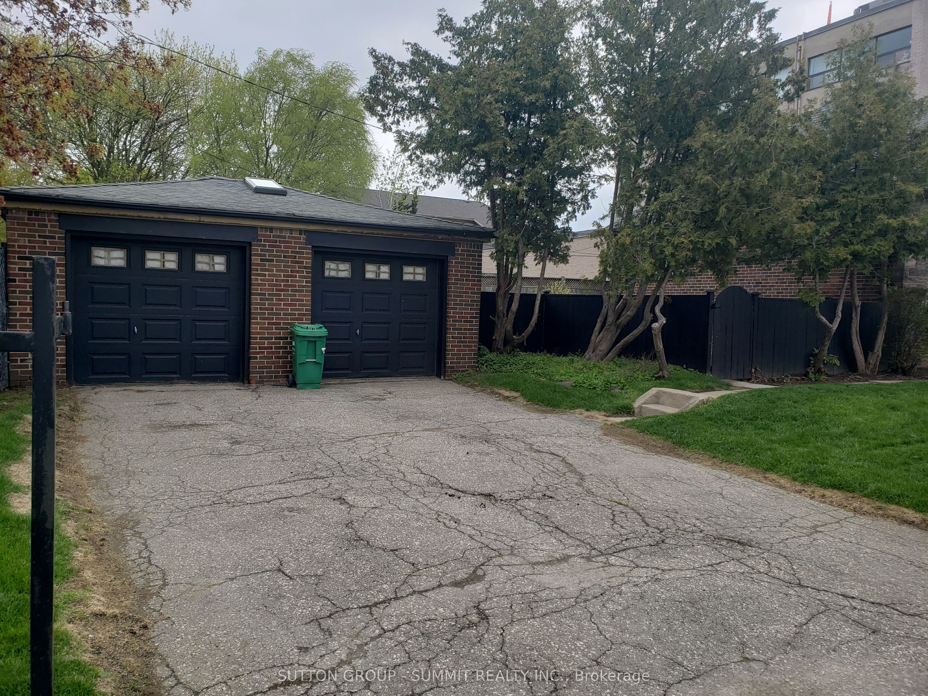 3 Brant Avenue Property Photo 15
