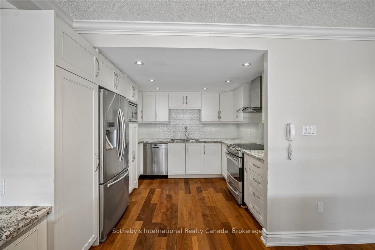 2170 Marine Drive 2104 Property Photo 12