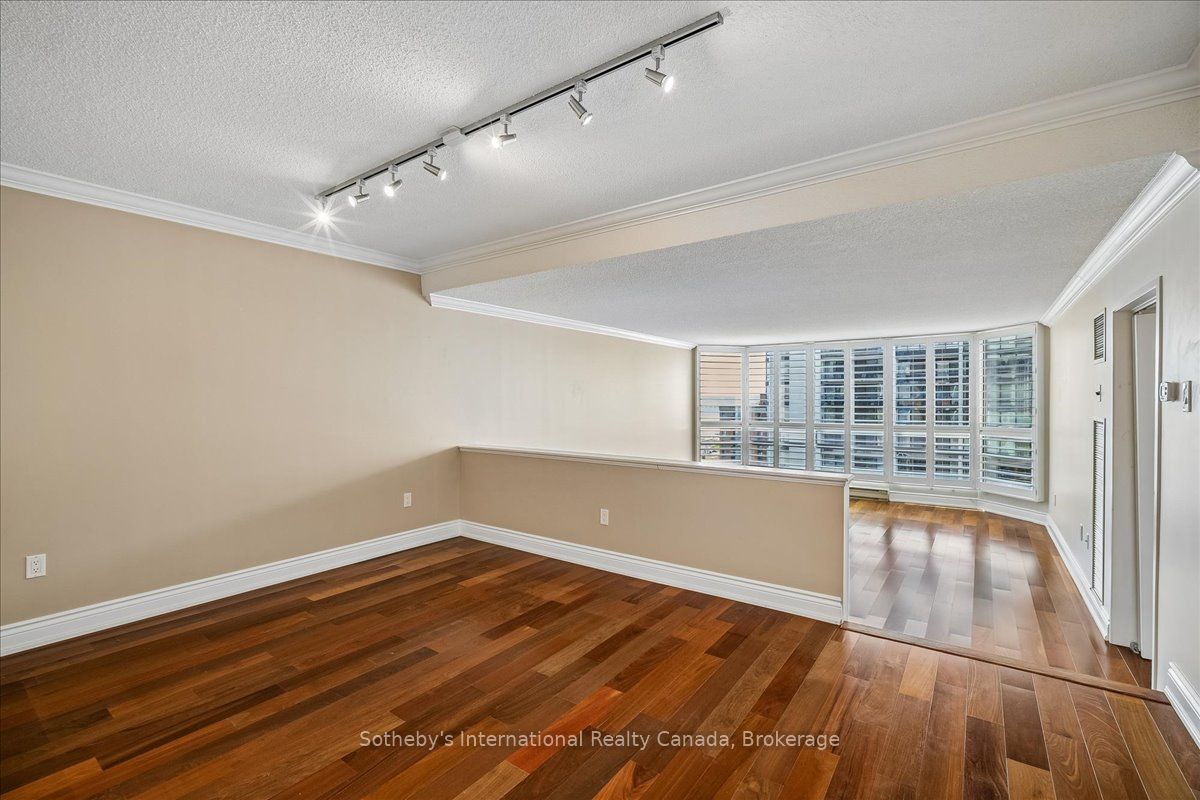 2170 Marine Drive 2104 Property Photo 20