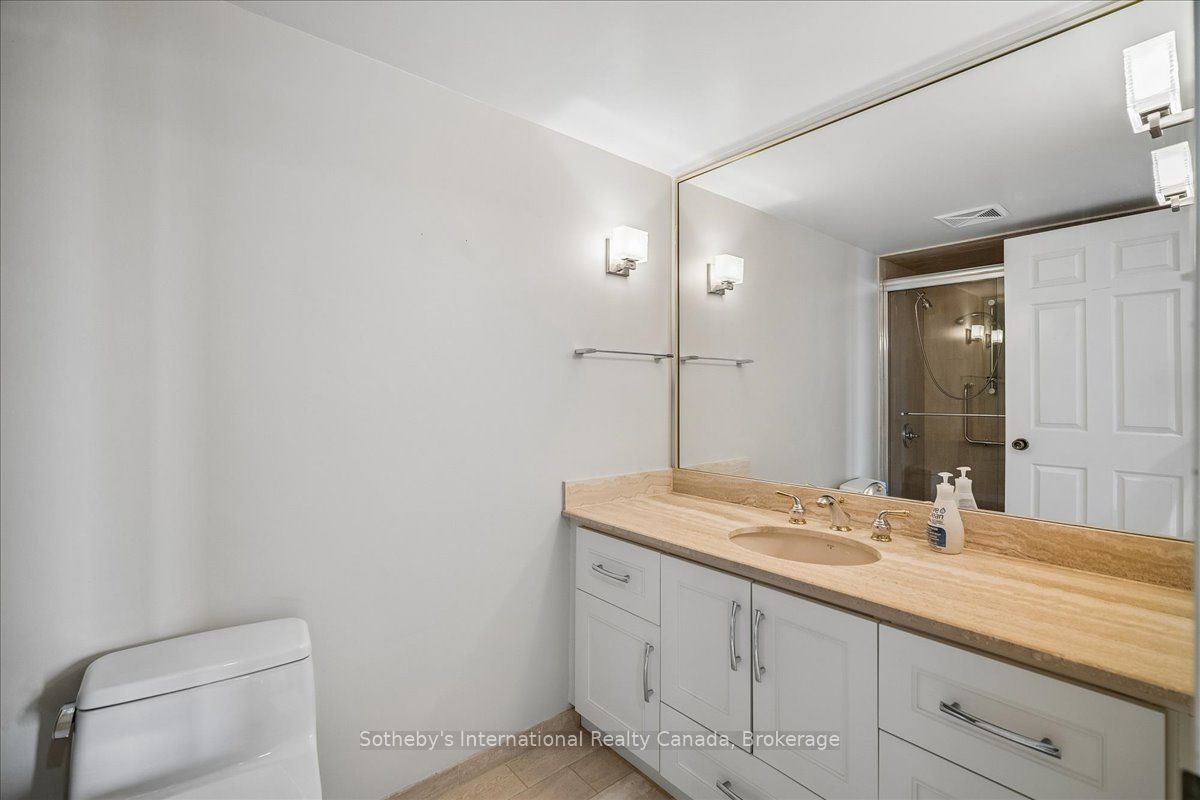 2170 Marine Drive 2104 Property Photo 35