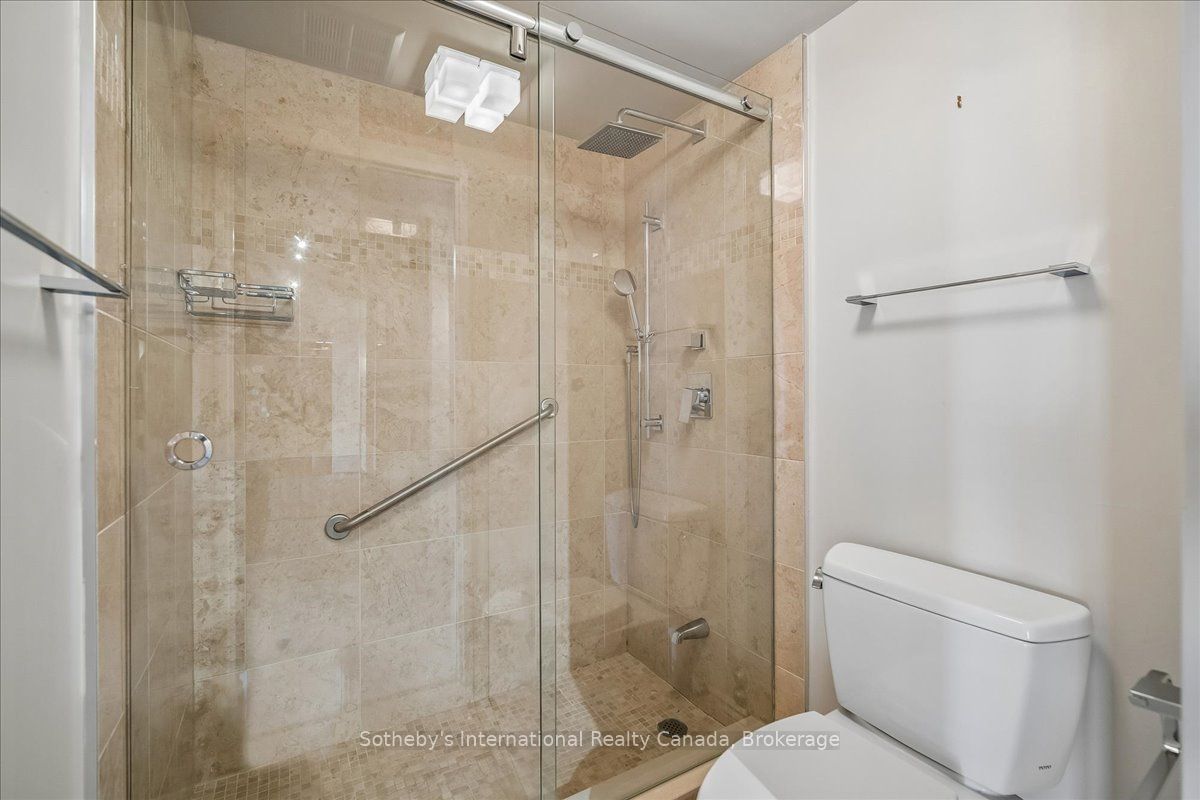 2170 Marine Drive 2104 Property Photo 37