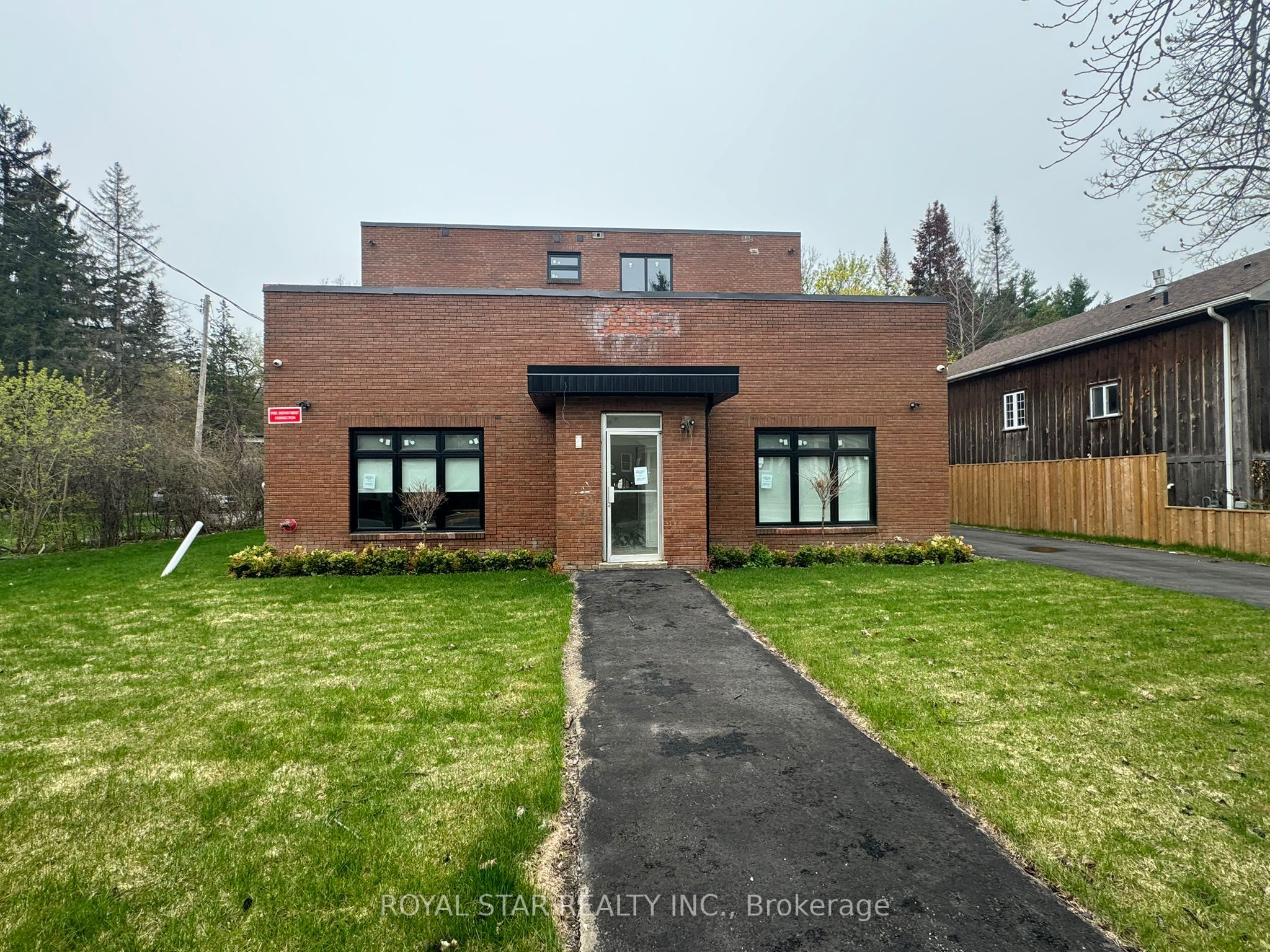 504 Guelph Street Property Photo 1