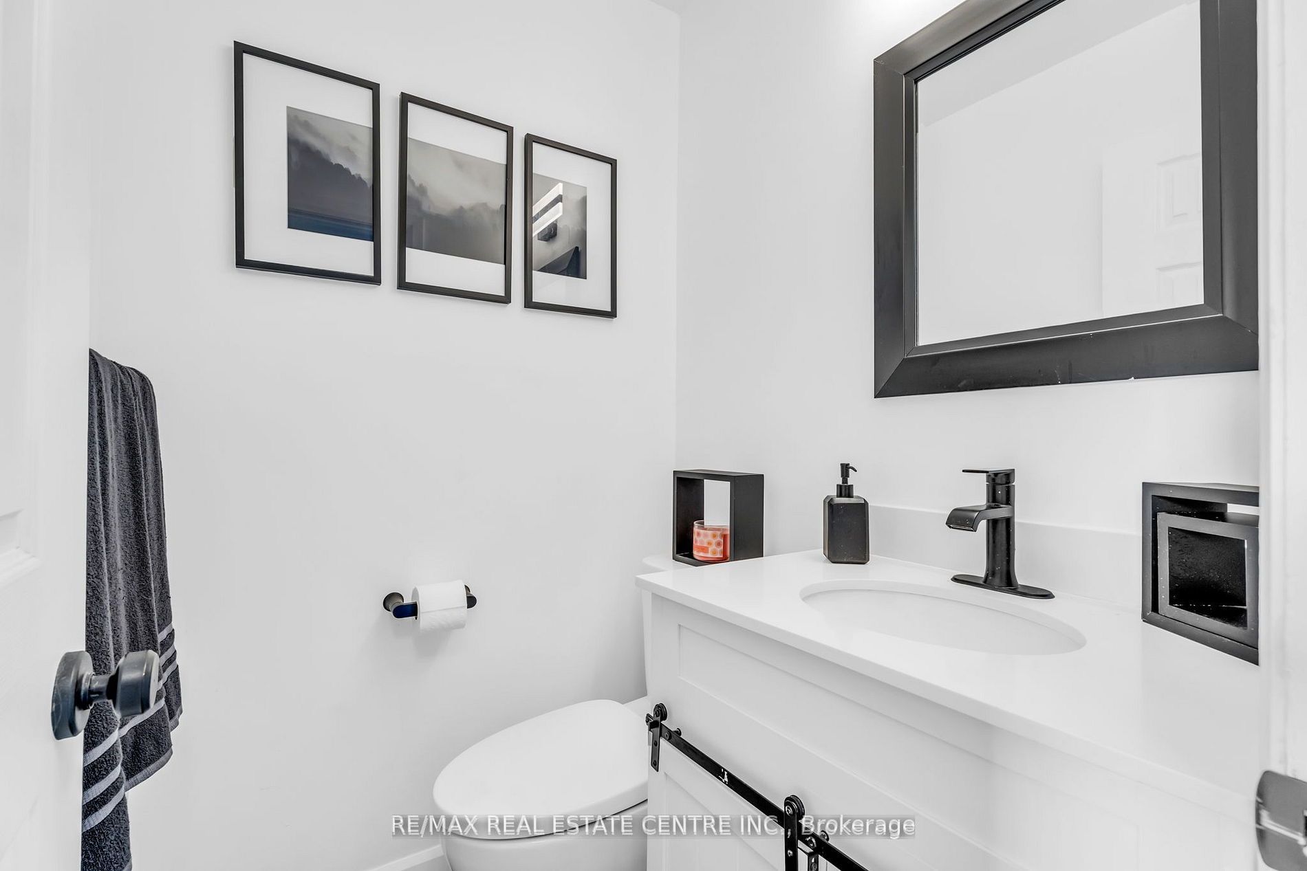 33 Fourth Avenue Property Photo 25