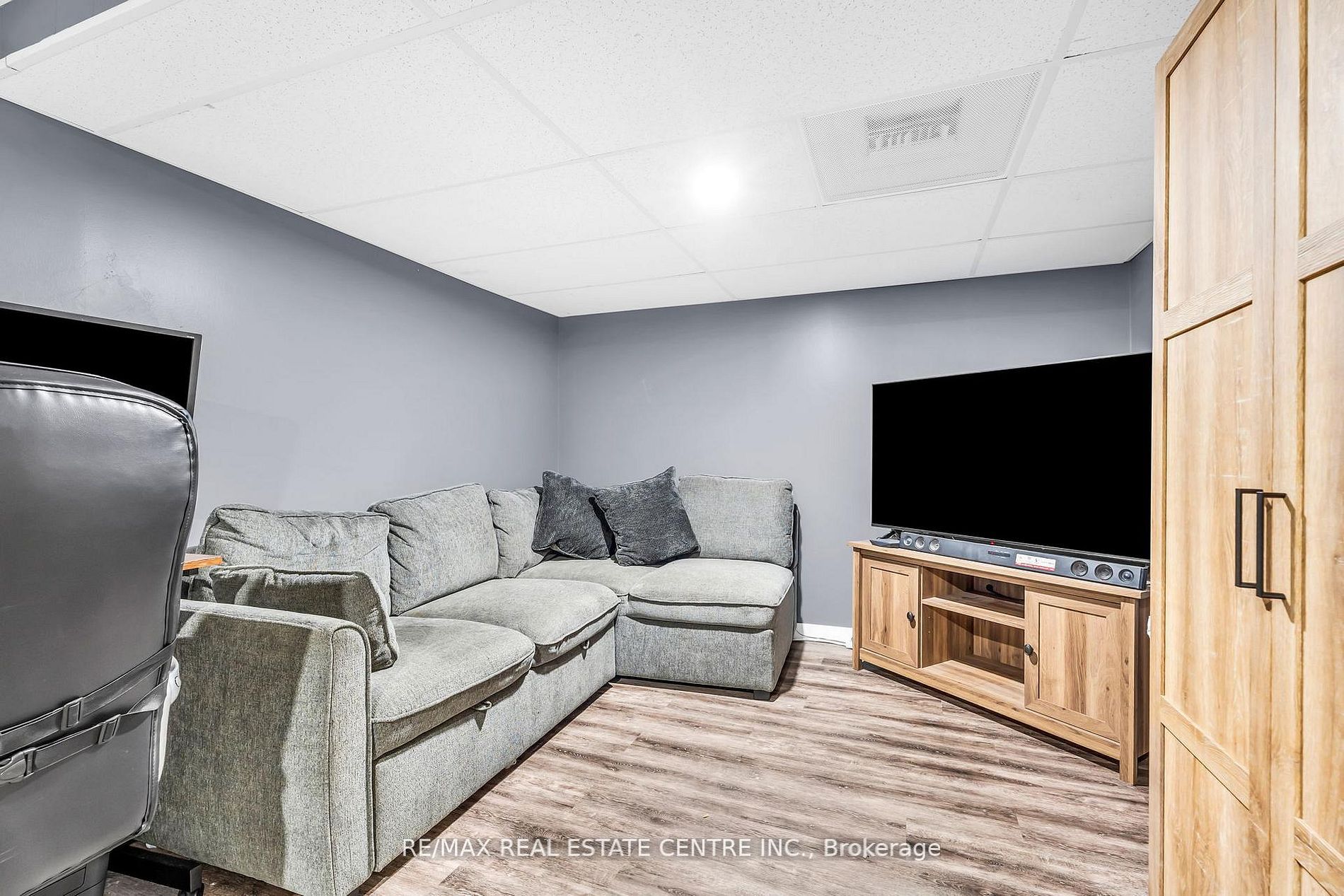 33 Fourth Avenue Property Photo 26