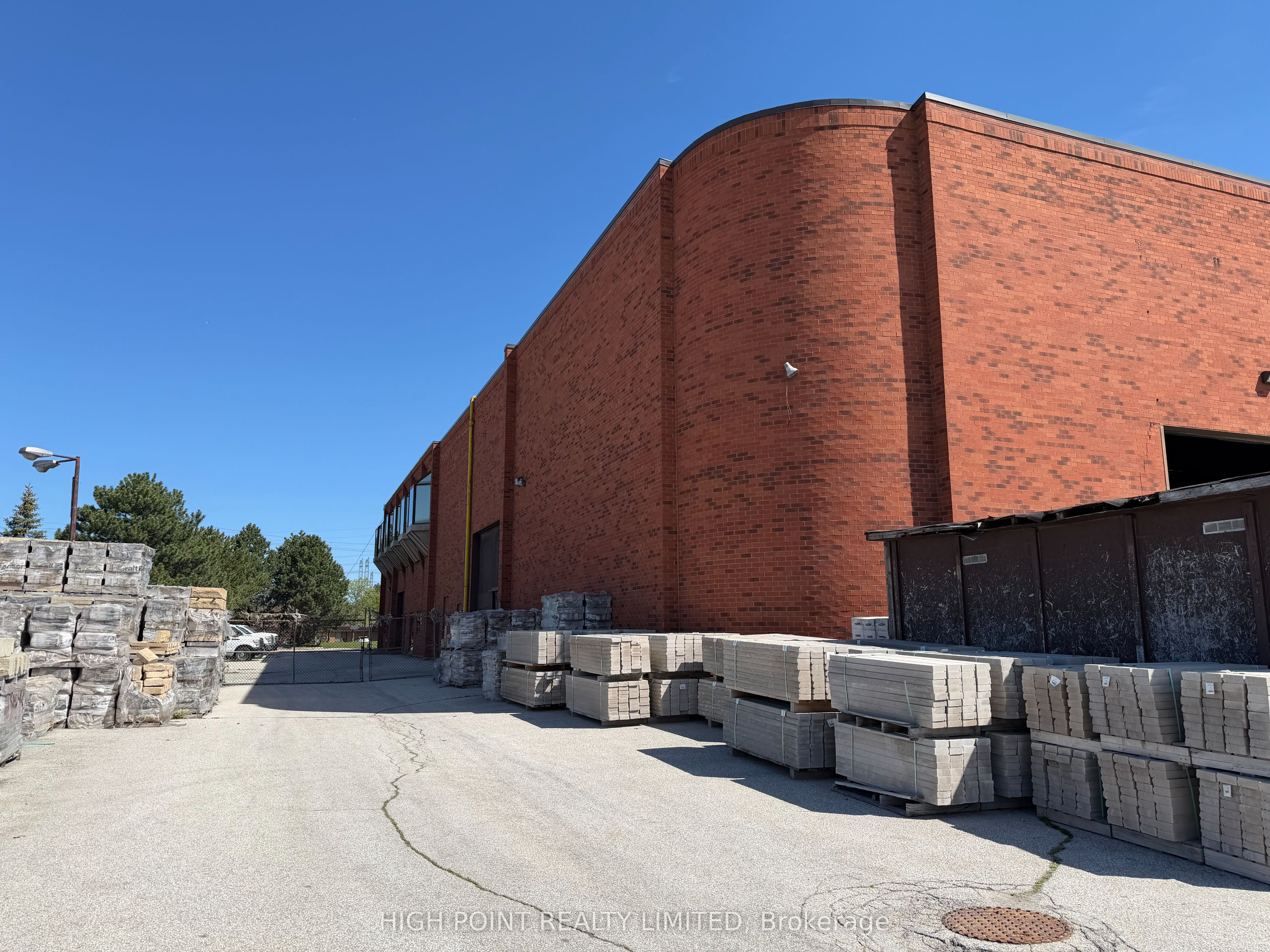 4701 Steeles Avenue W Property Photo 9