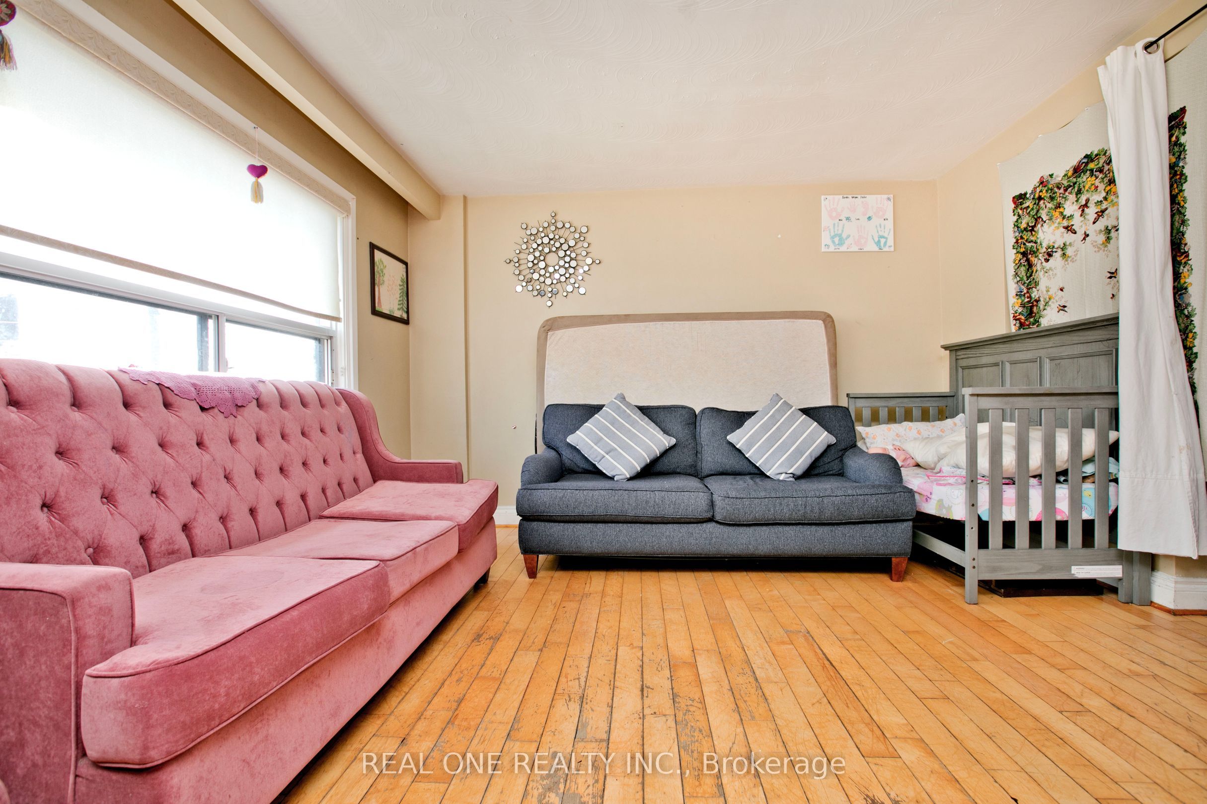 1702 Jane Street Property Photo 6