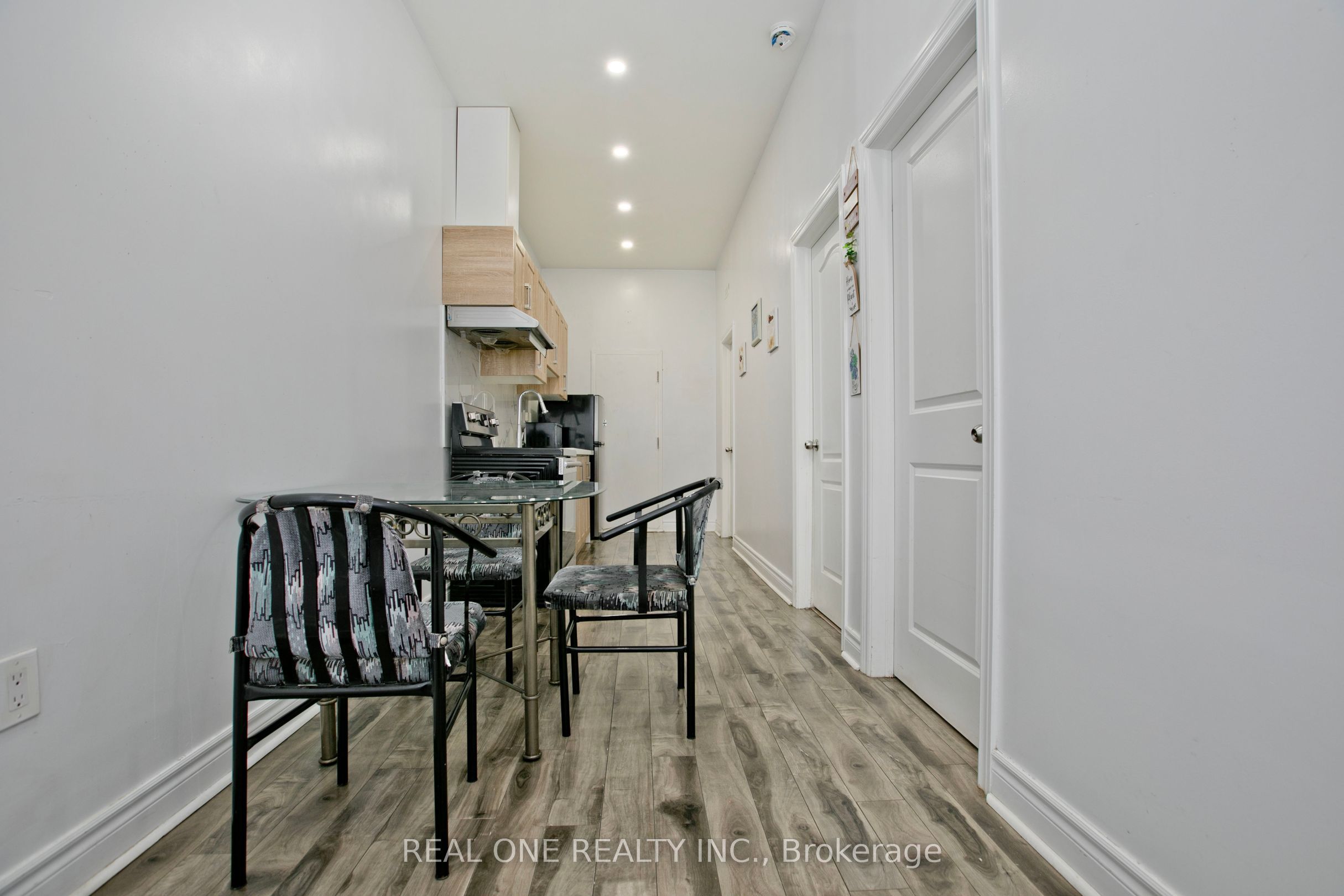 1702 Jane Street Property Photo 24
