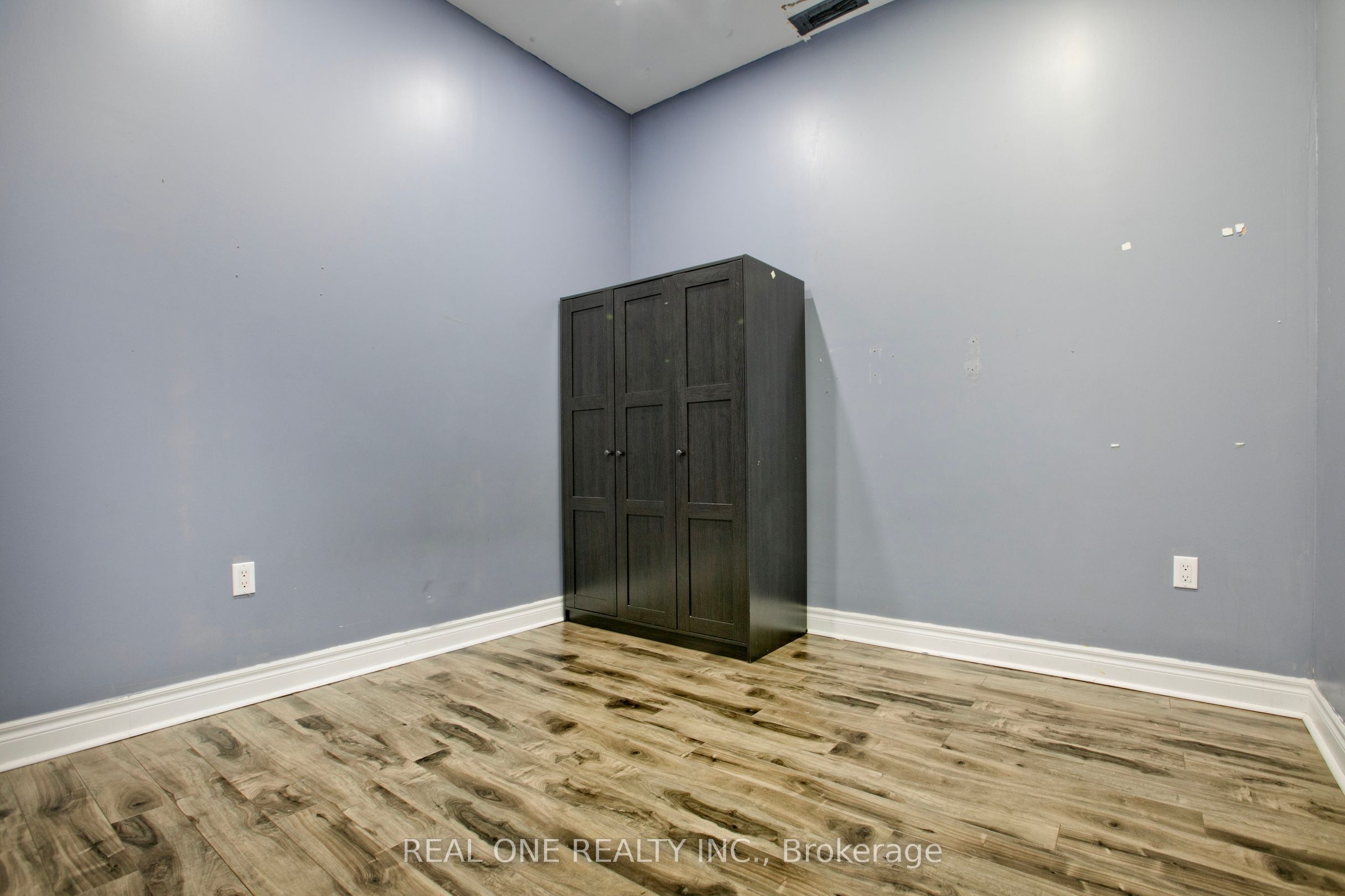 1702 Jane Street Property Photo 26