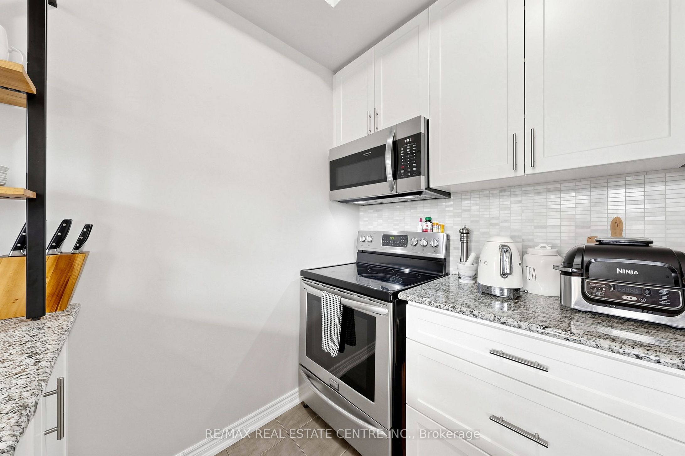 2350 Natasha Circle Property Photo 16